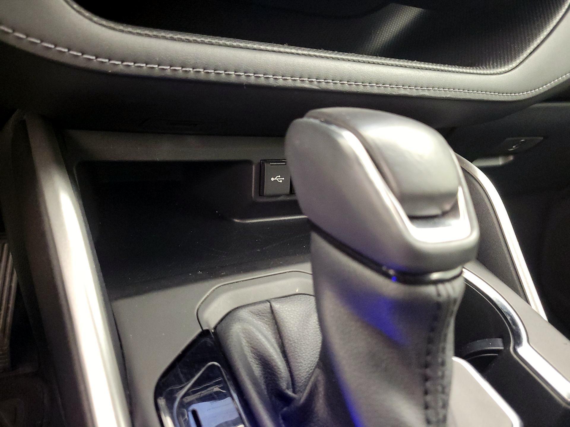 Thumbnail: 2021 Toyota Highlander - 18