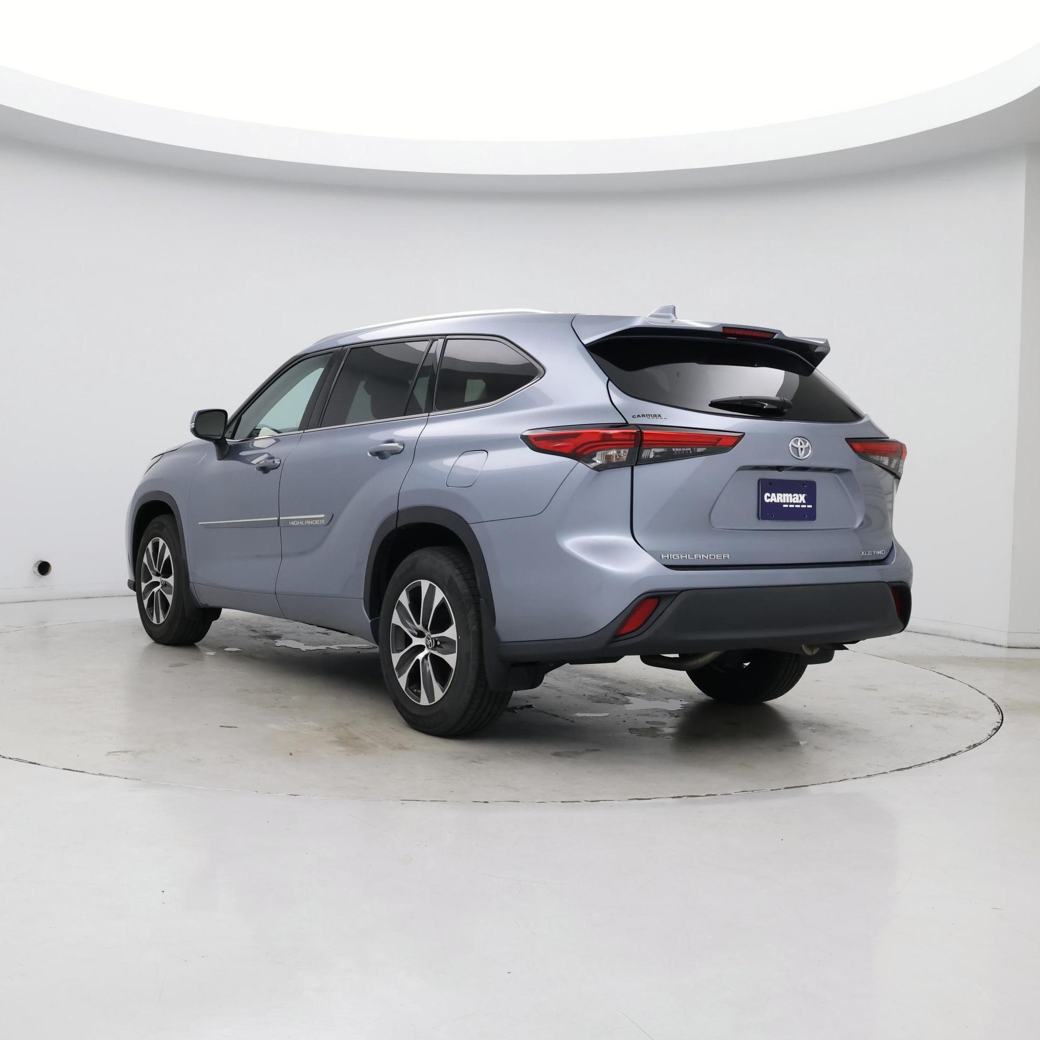 Thumbnail: 2021 Toyota Highlander - 2