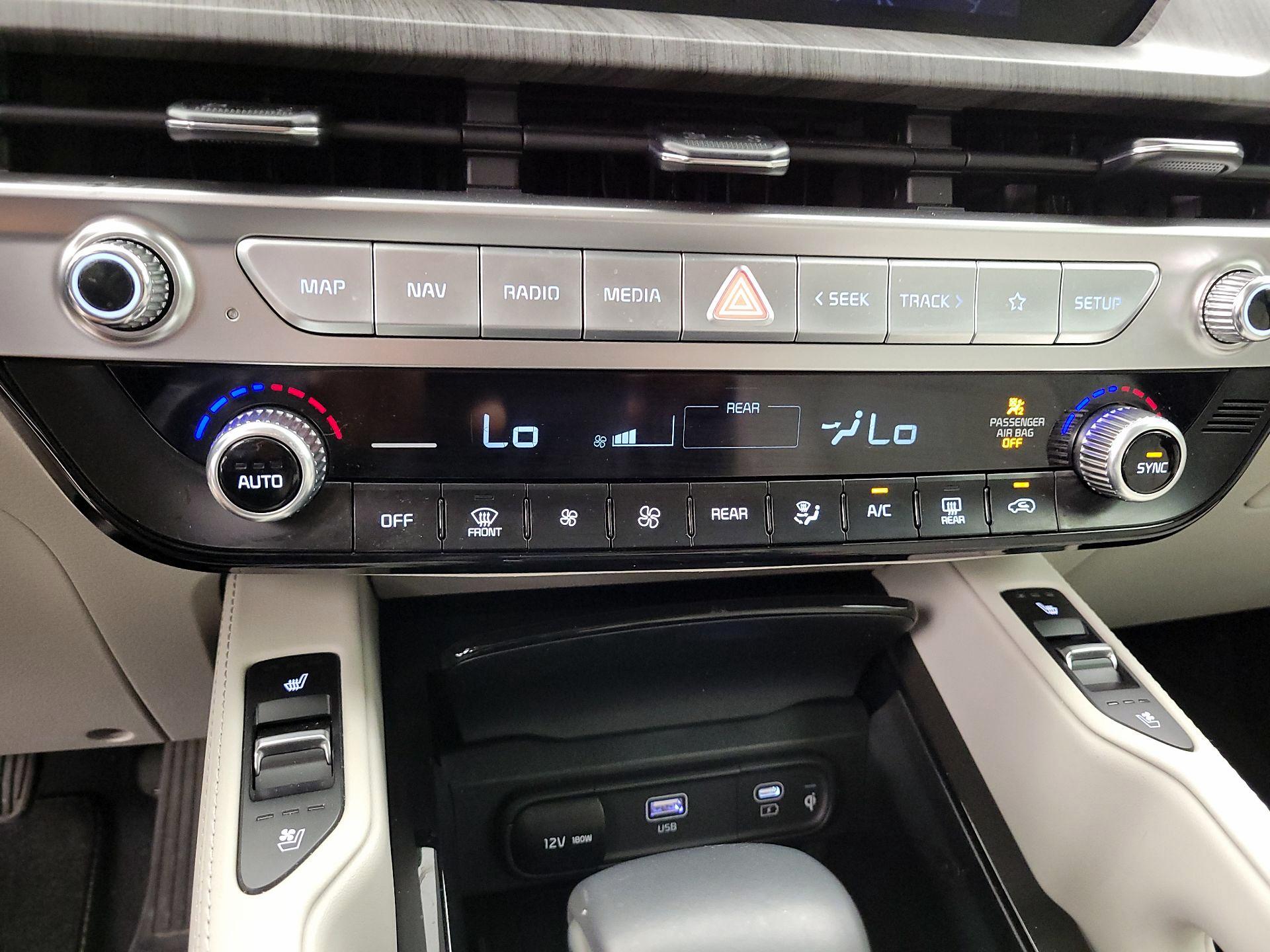 Thumbnail: 2024 Kia Telluride - 15