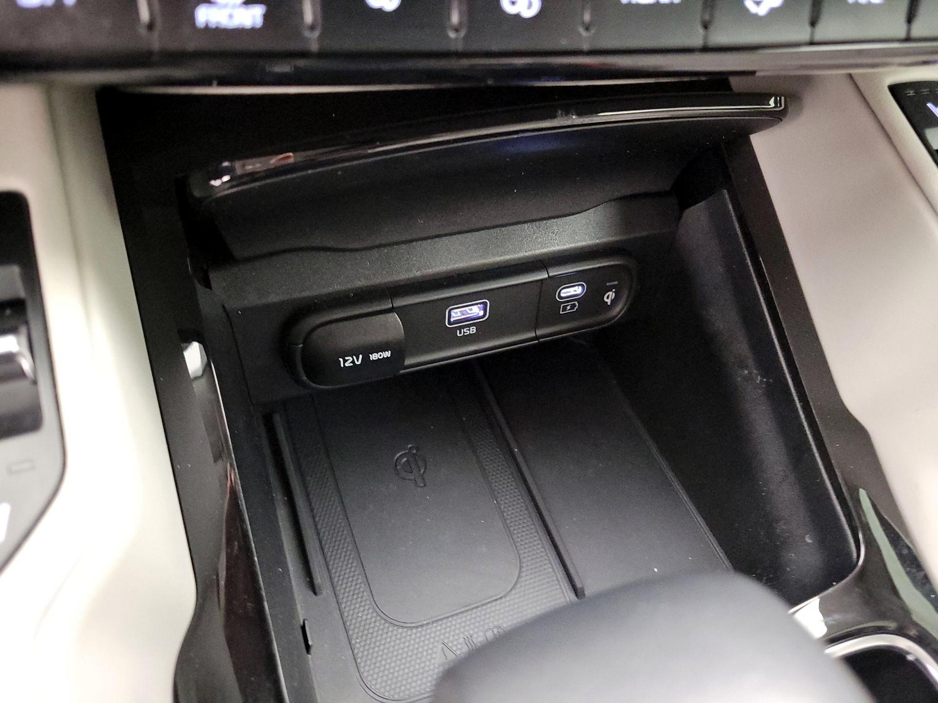 Thumbnail: 2024 Kia Telluride - 17