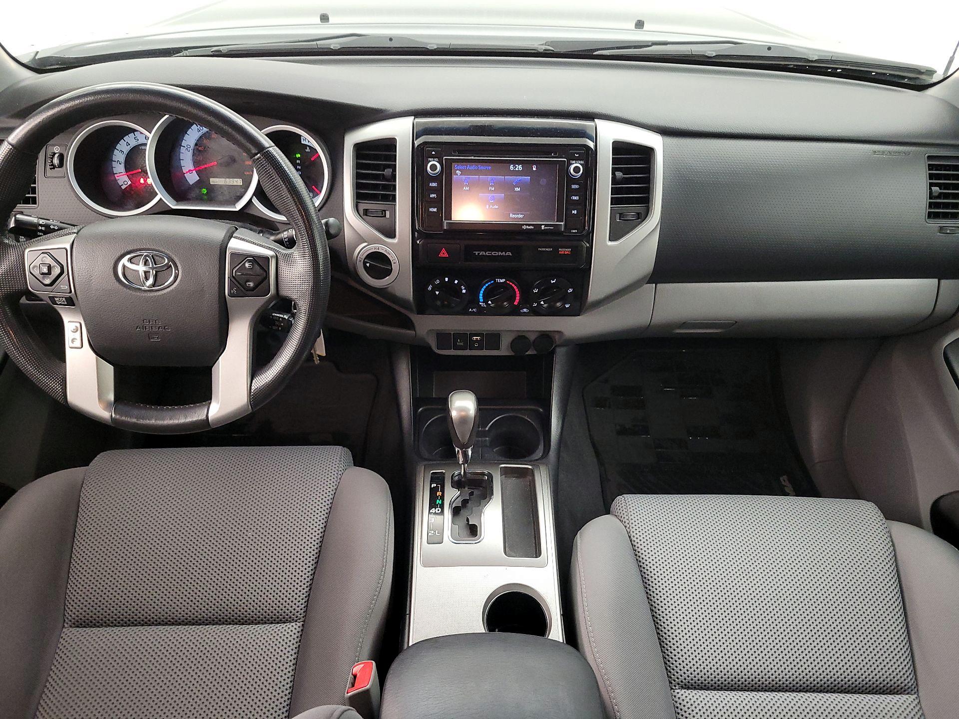 Thumbnail: 2015 Toyota Tacoma - 9