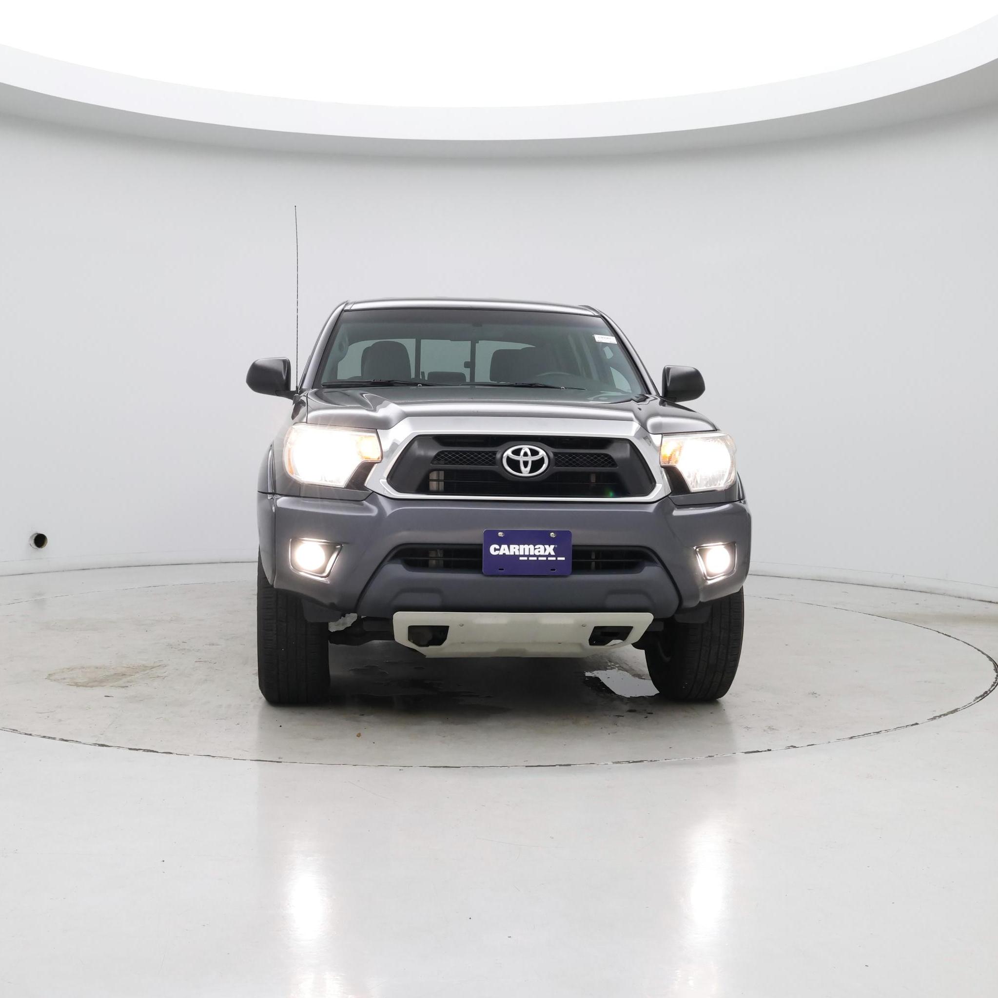 Thumbnail: 2015 Toyota Tacoma - 5