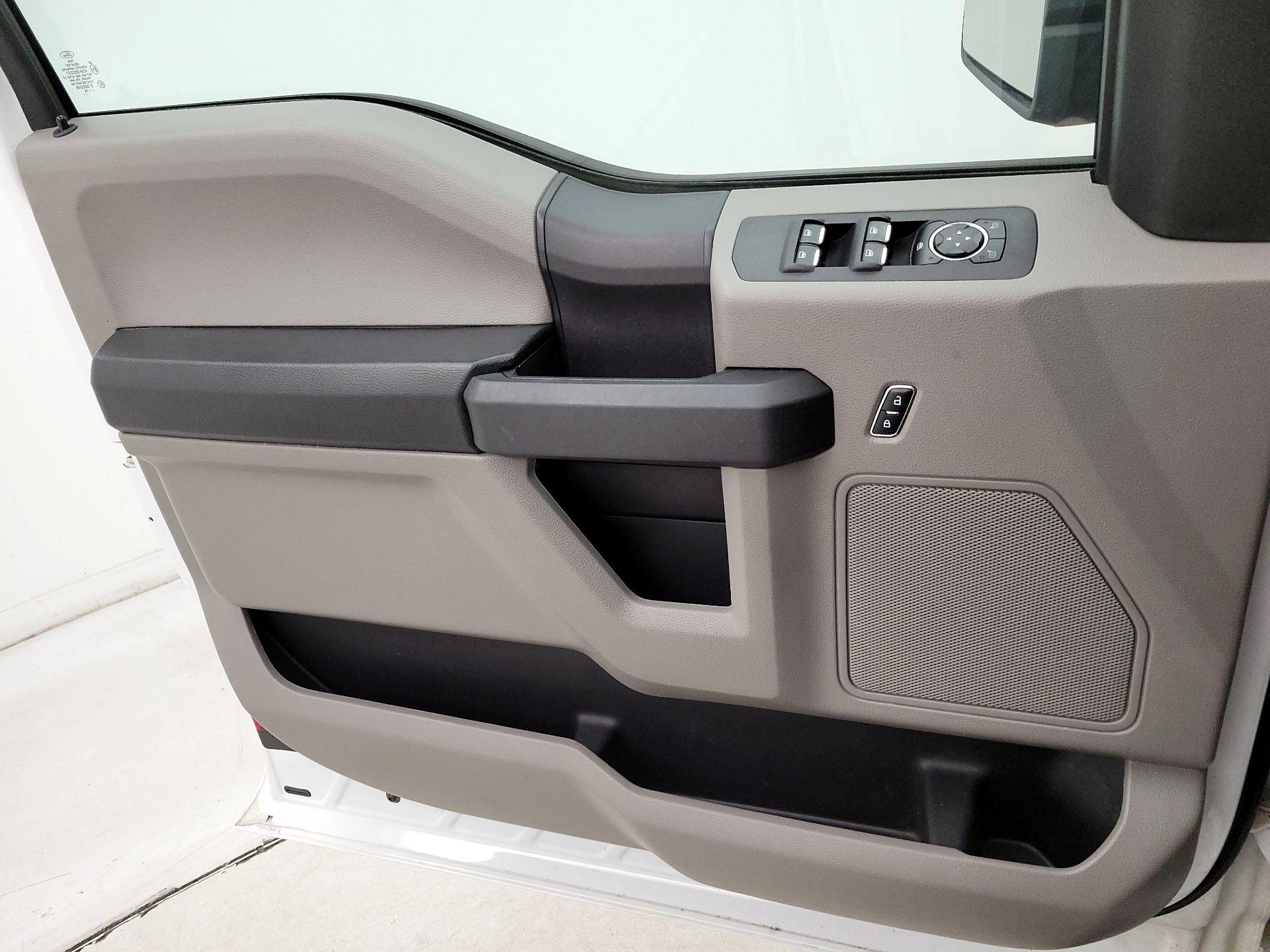 Thumbnail: 2016 Ford F-150 - 12