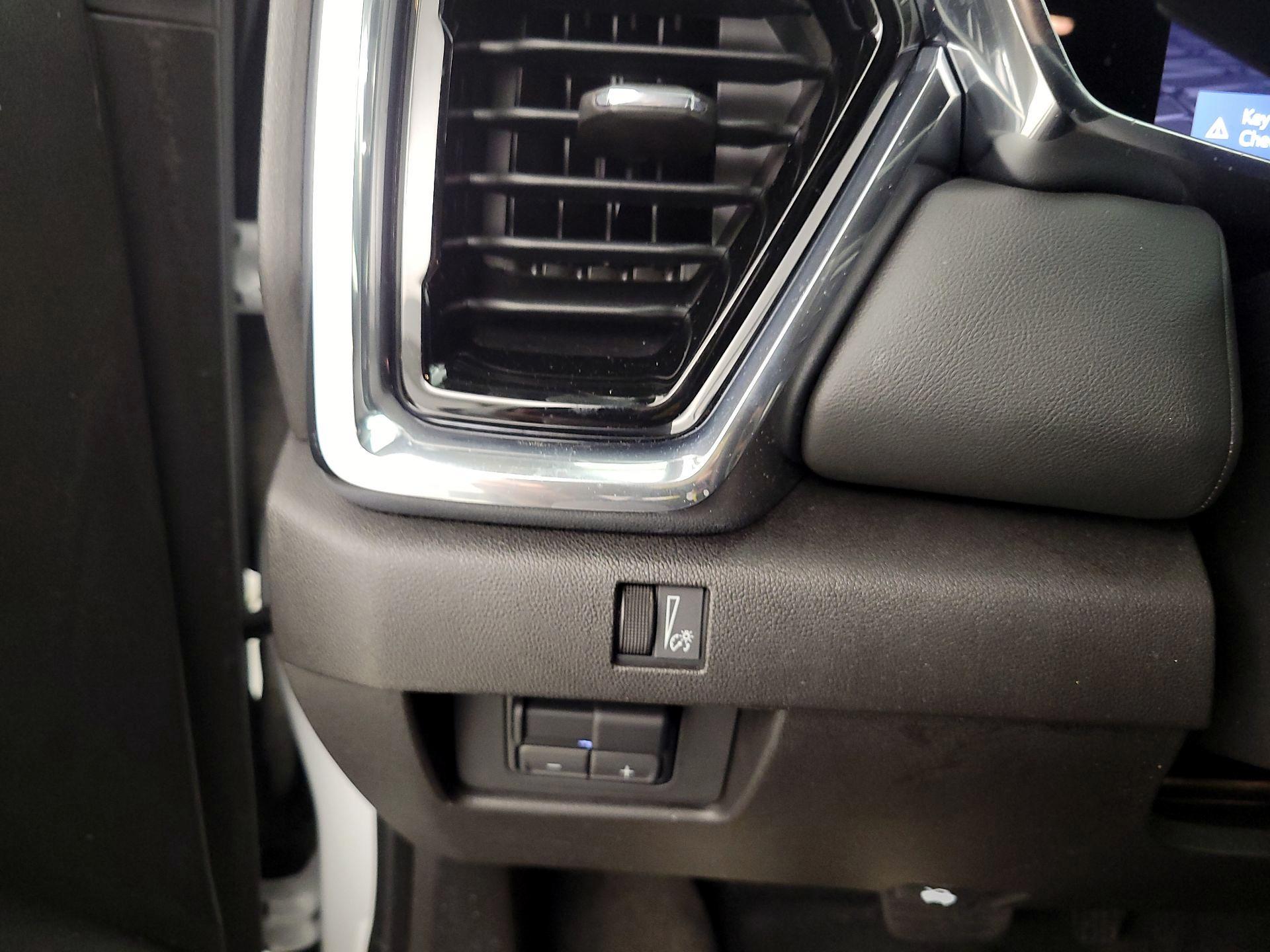 Thumbnail: 2023 GMC Canyon - 13