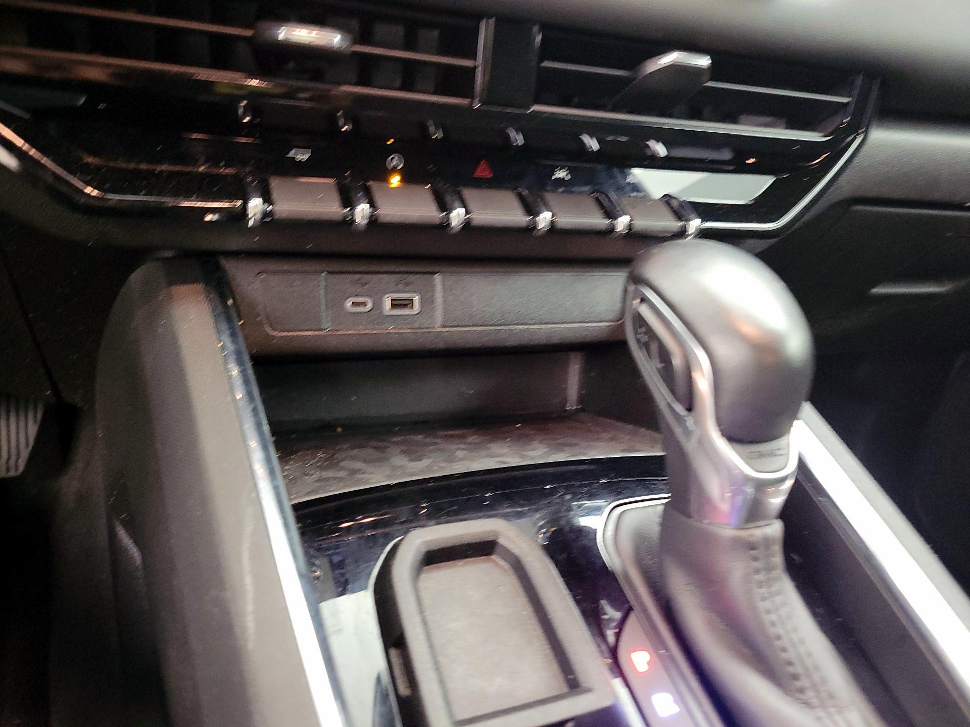 Thumbnail: 2023 GMC Canyon - 18