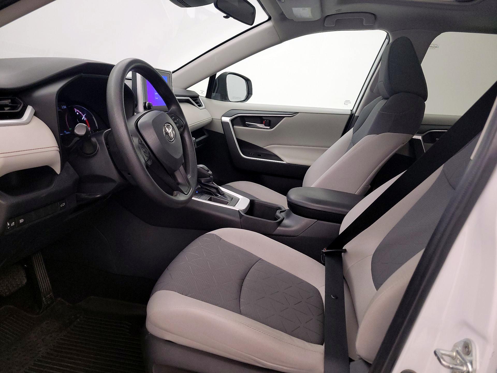 Thumbnail: 2023 Toyota RAV4 - 11