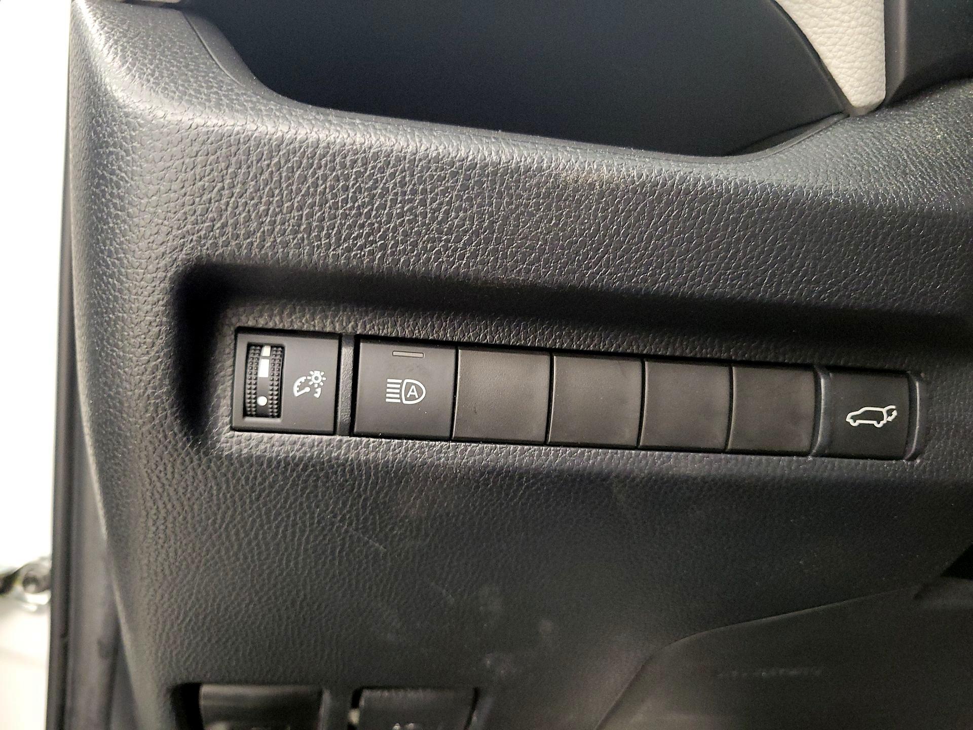 Thumbnail: 2023 Toyota RAV4 - 13