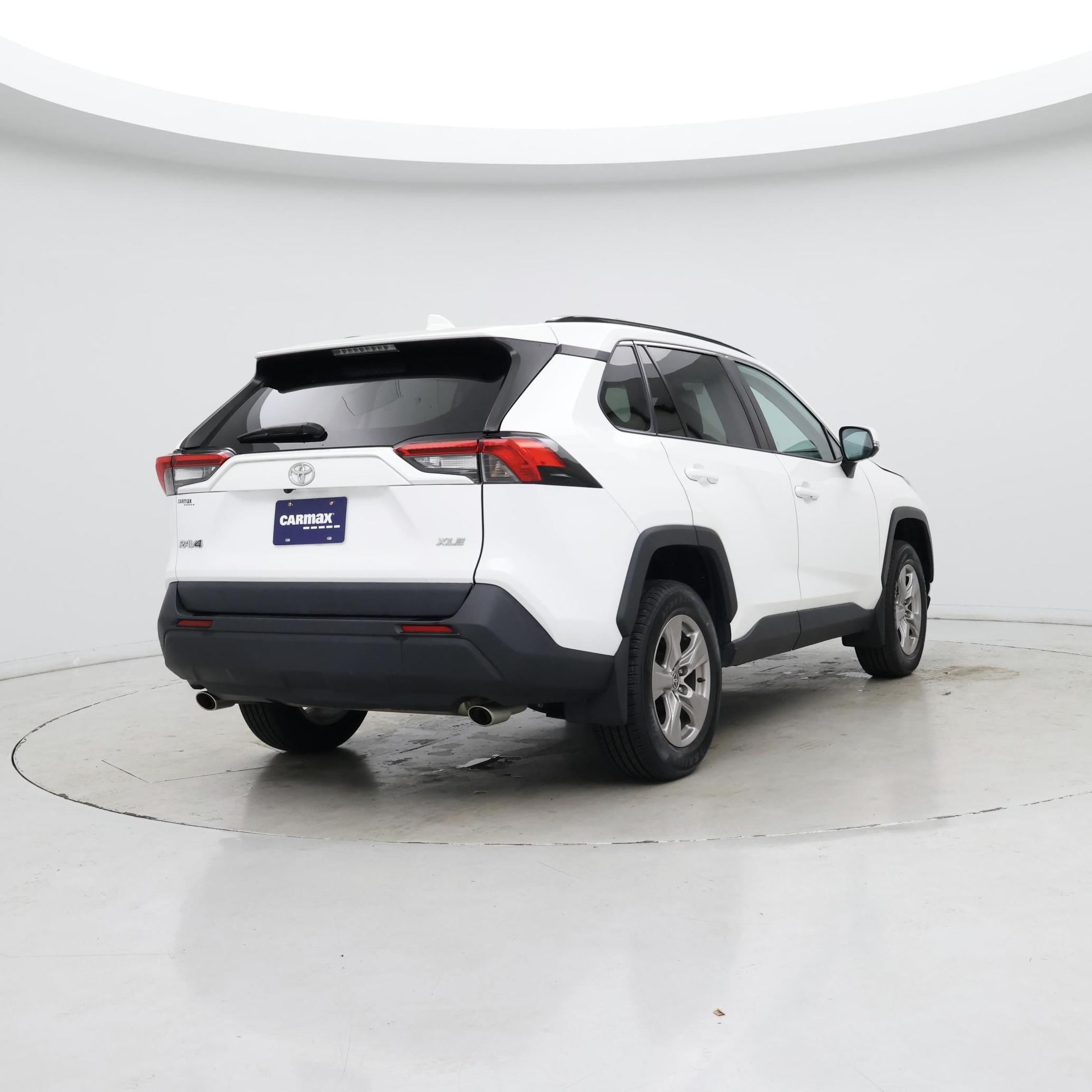 Thumbnail: 2023 Toyota RAV4 - 8