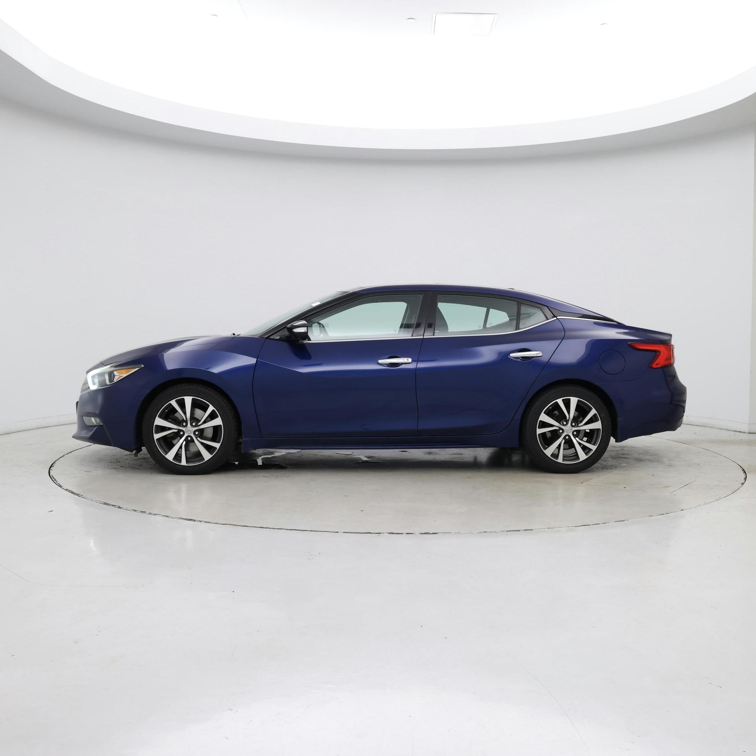 Thumbnail: 2016 Nissan Maxima - 3