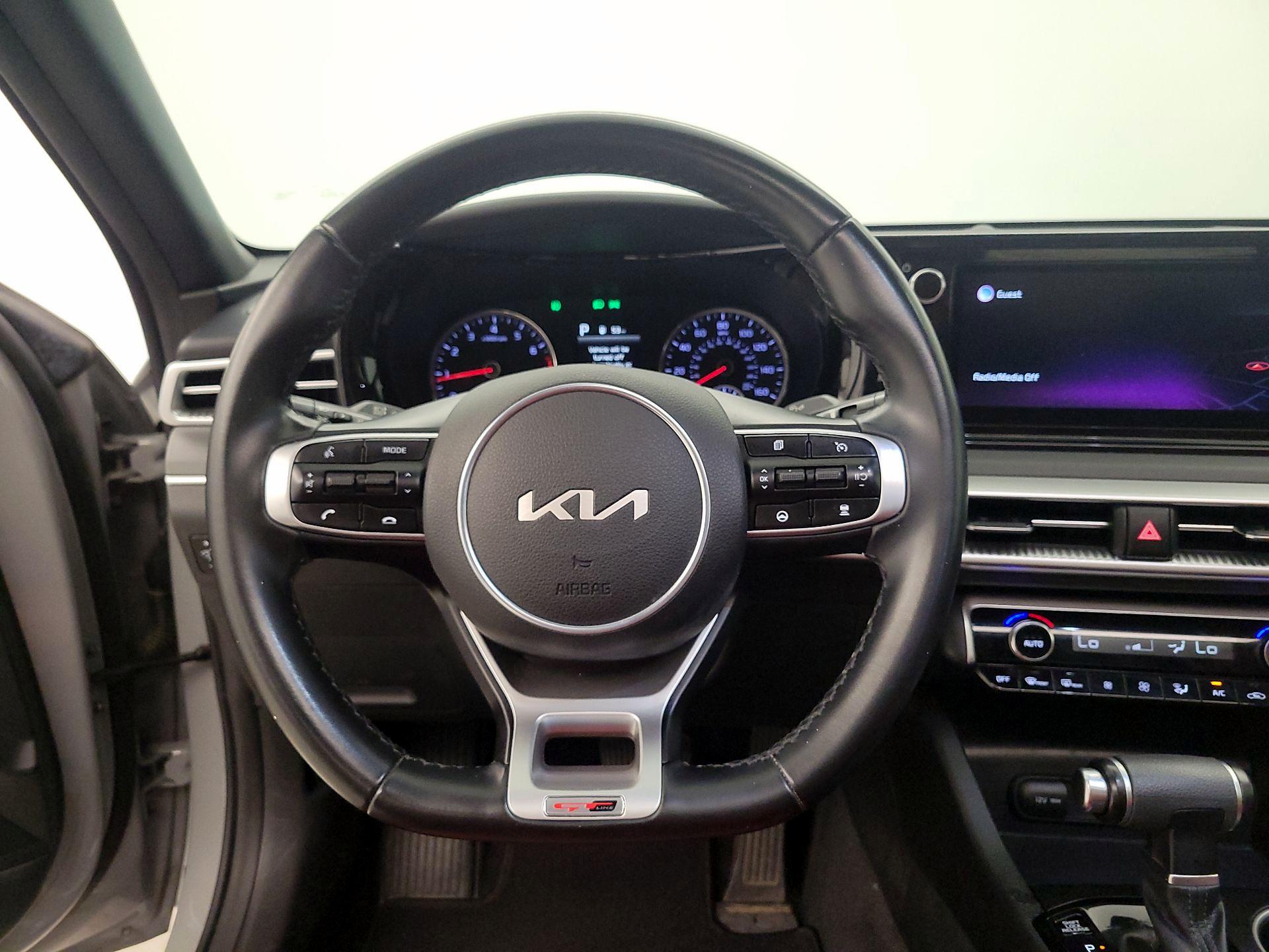 Thumbnail: 2022 Kia K5 - 10