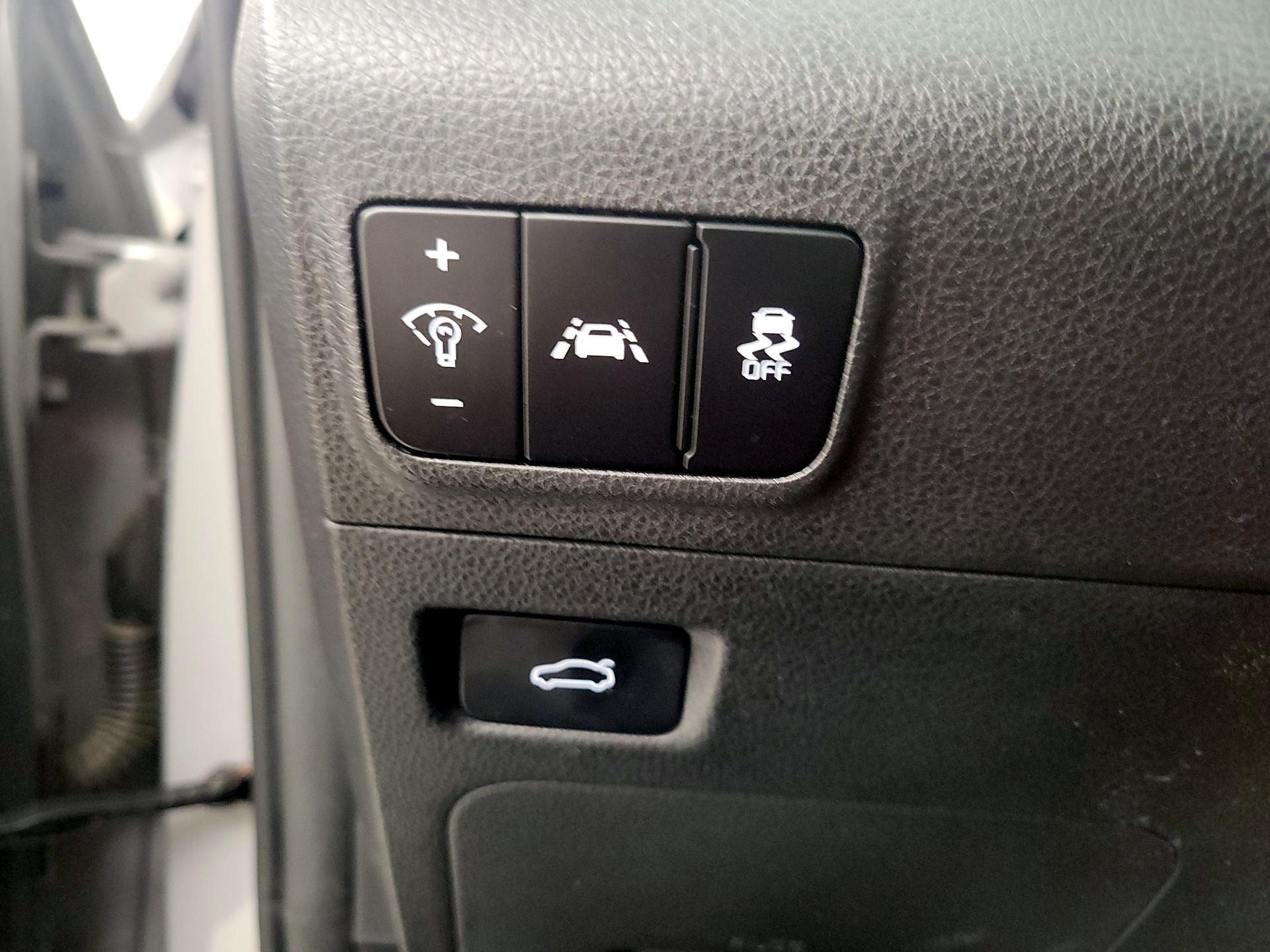 Thumbnail: 2022 Kia K5 - 13