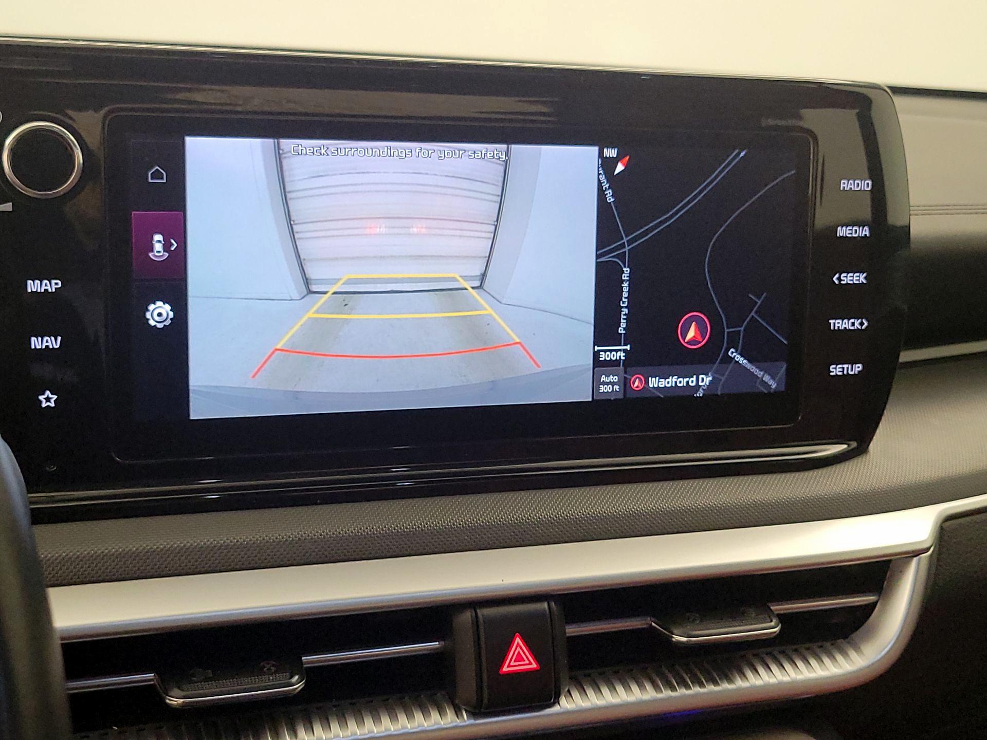 Thumbnail: 2022 Kia K5 - 14