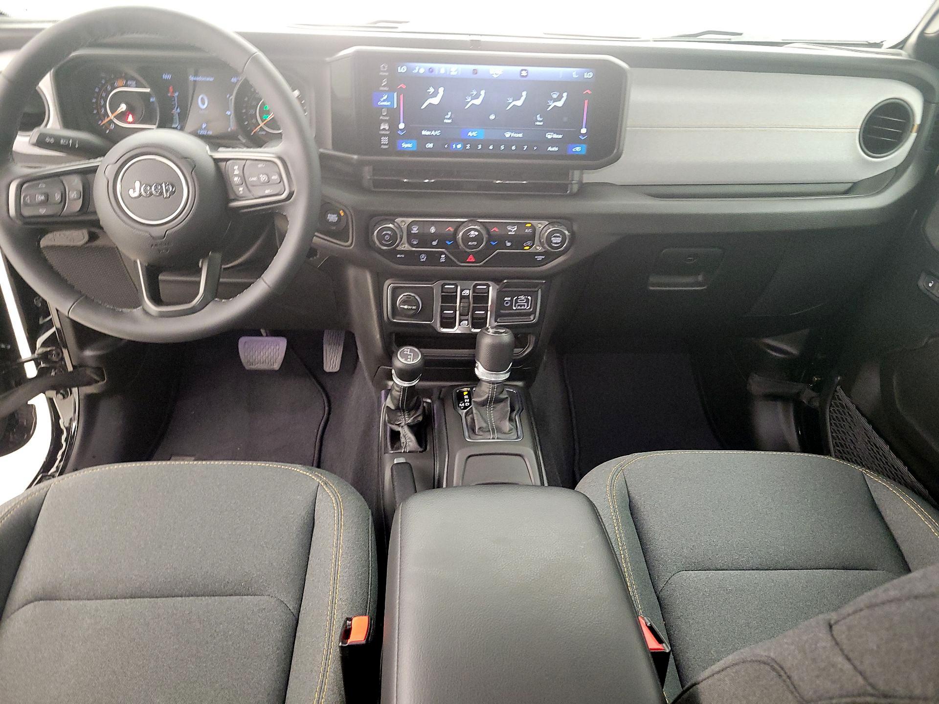 Thumbnail: 2025 Jeep Wrangler - 9