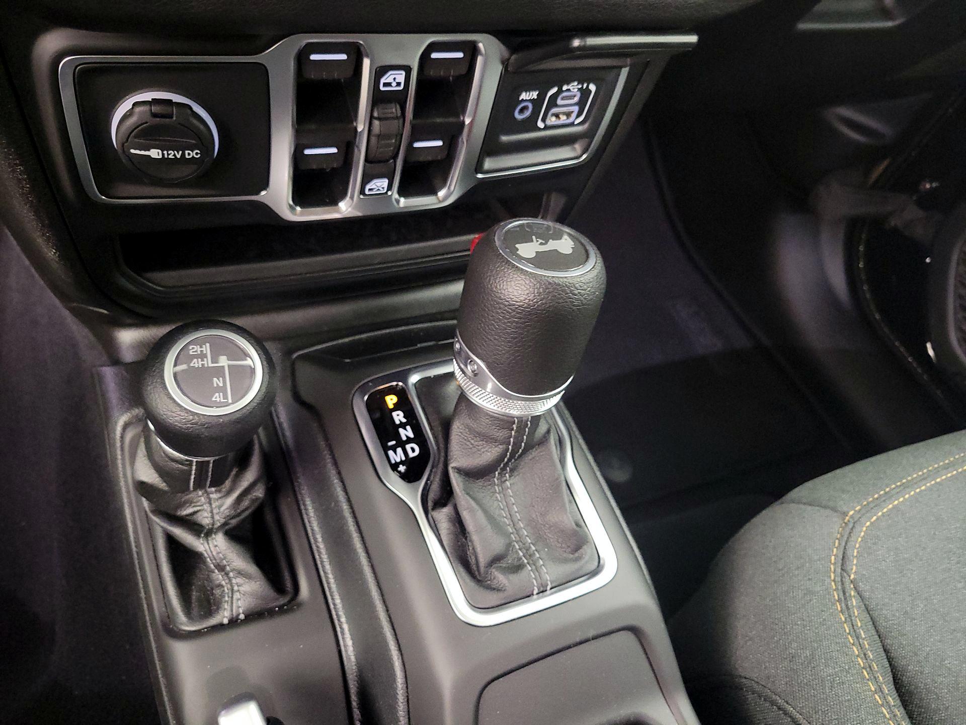 Thumbnail: 2025 Jeep Wrangler - 17