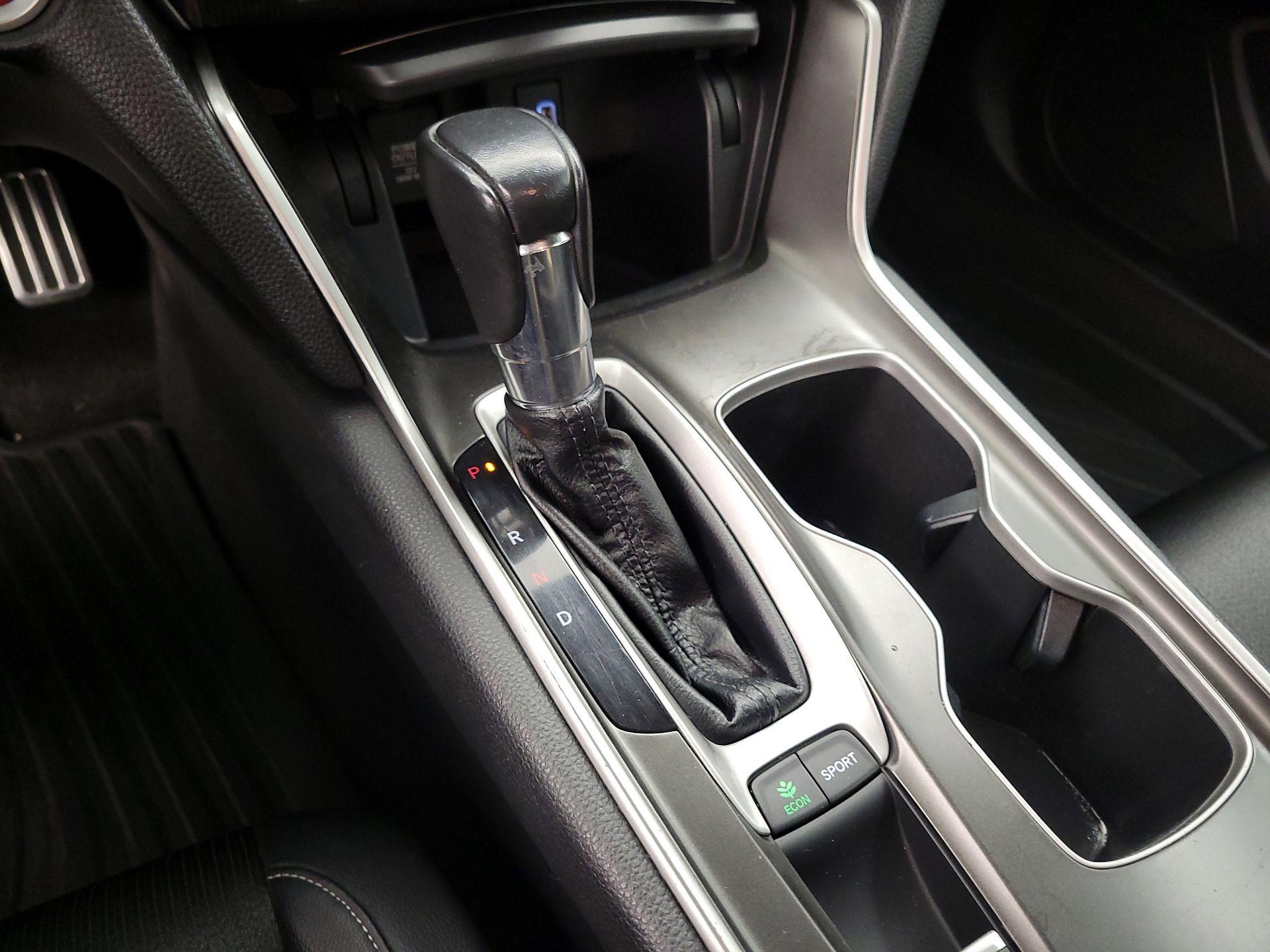 Thumbnail: 2018 Honda Accord - 17