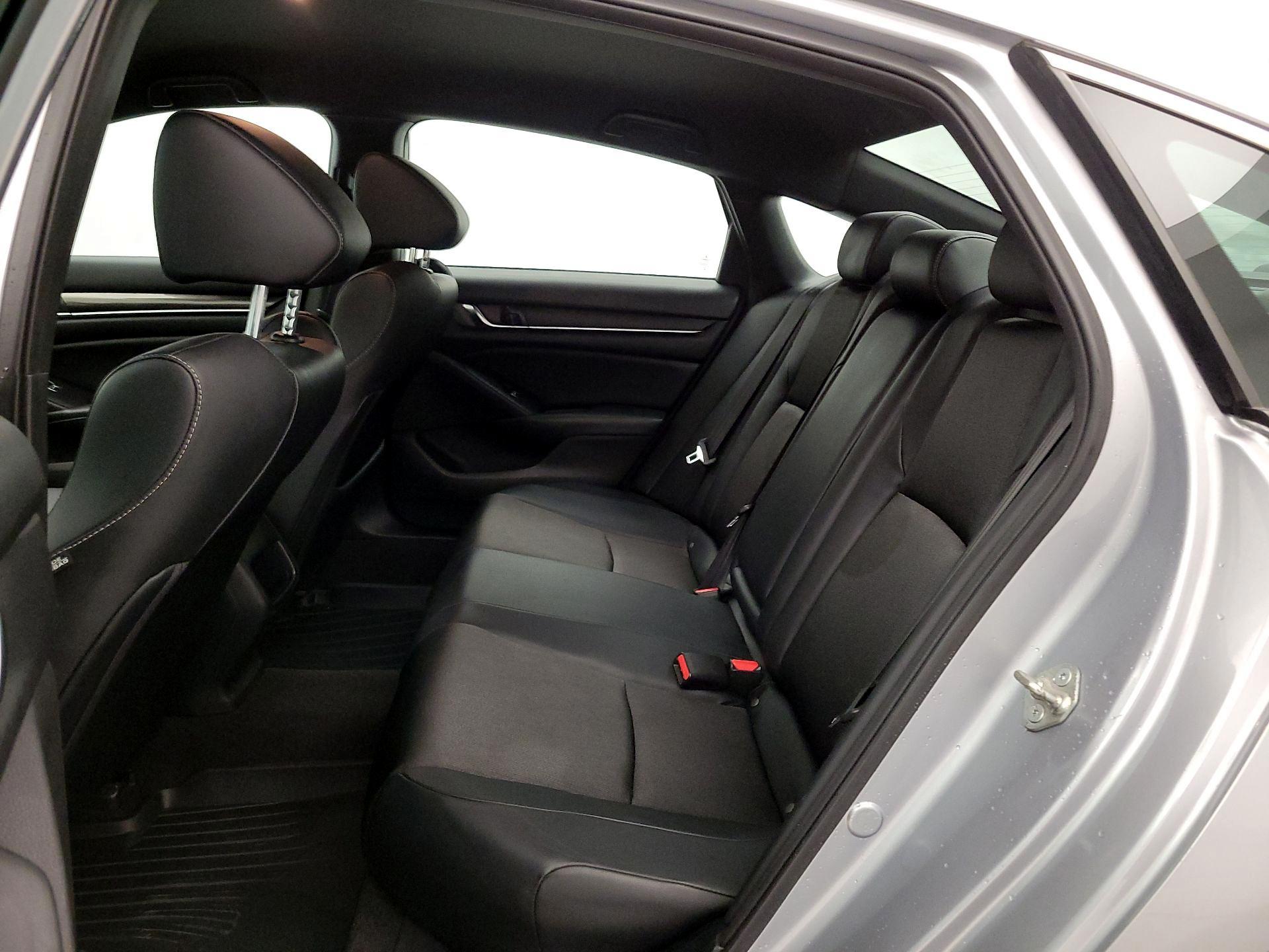 Thumbnail: 2018 Honda Accord - 19