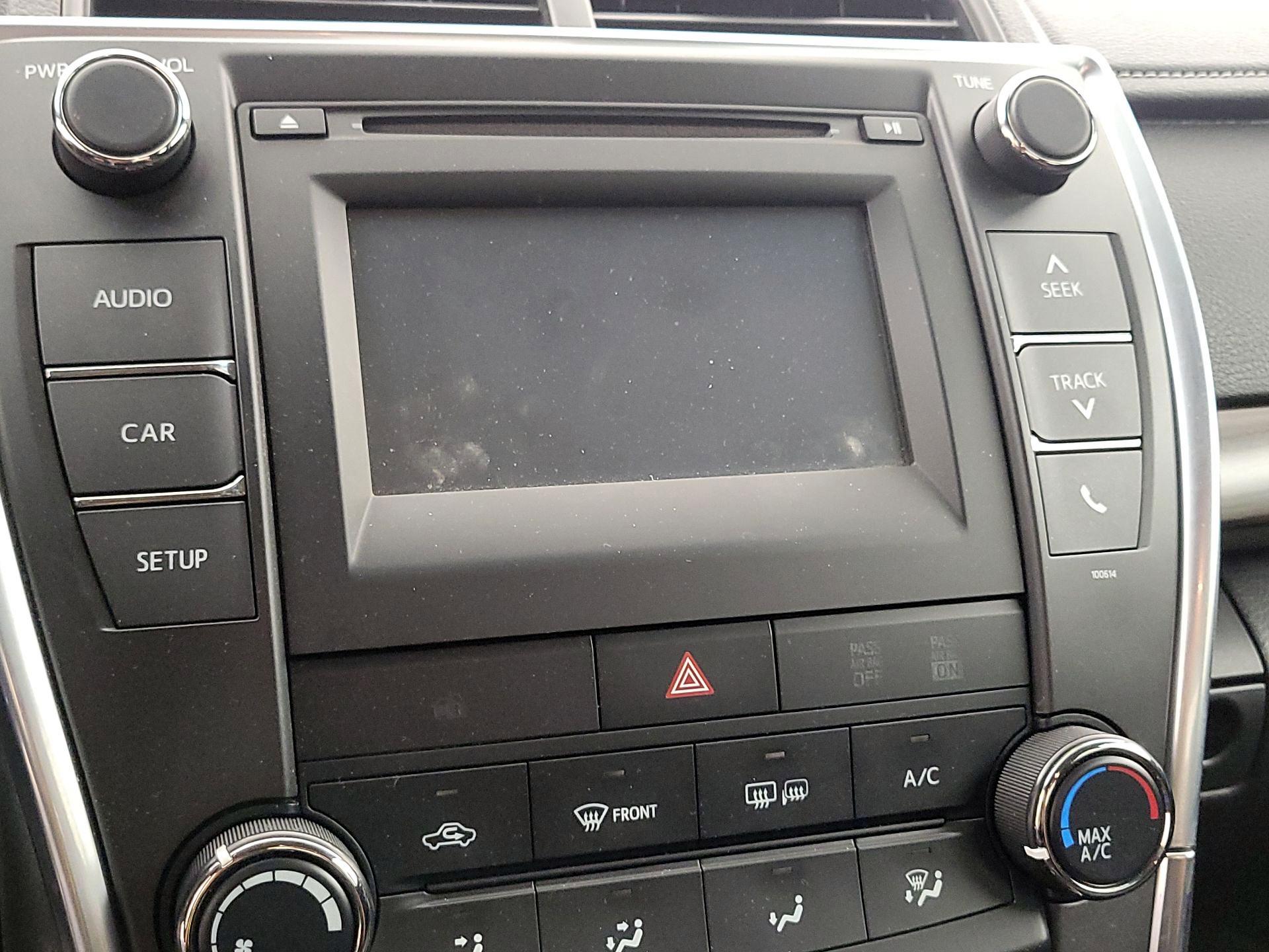 Thumbnail: 2017 Toyota Camry - 15