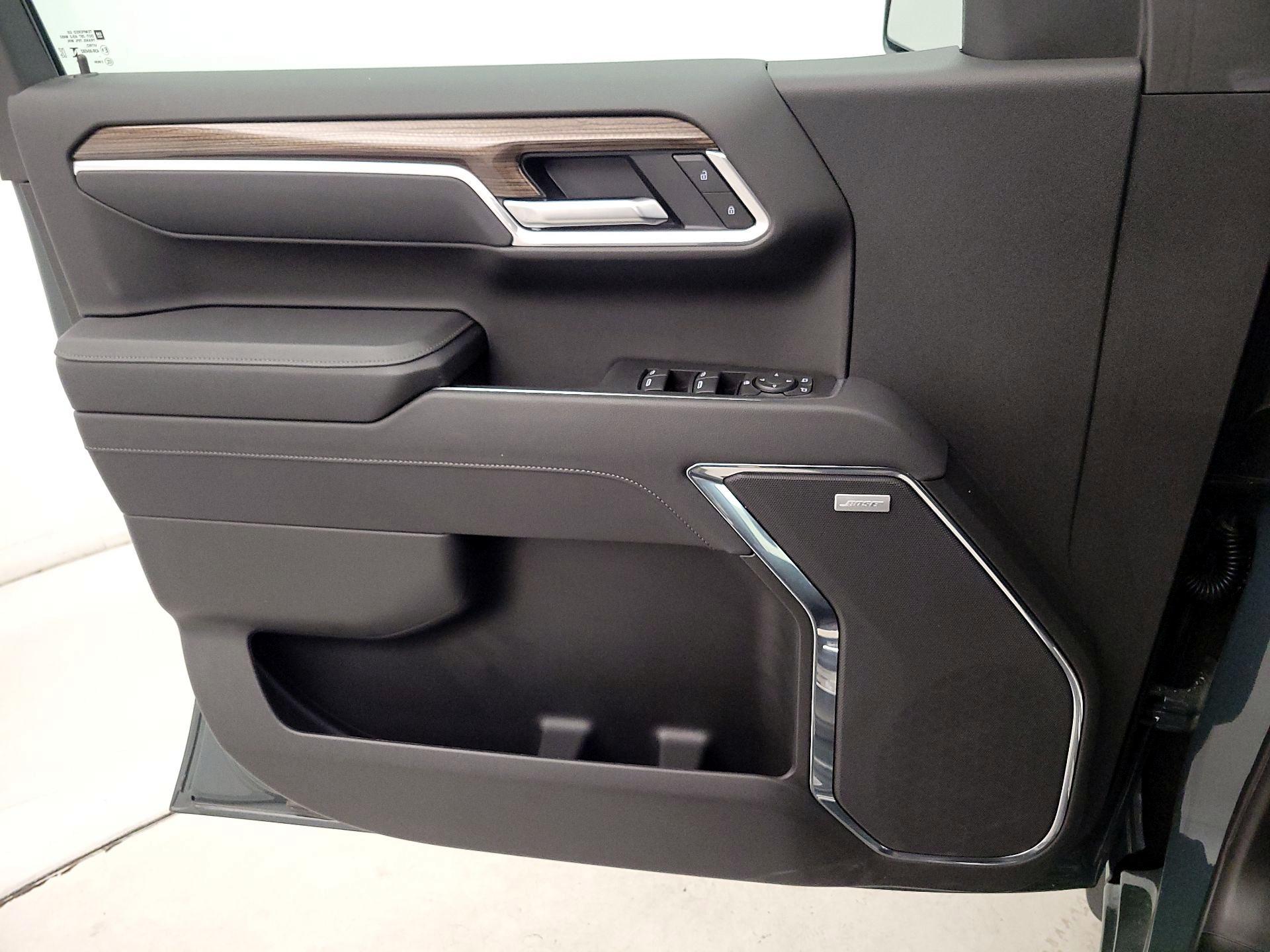 Thumbnail: 2025 Chevrolet Silverado 1500 - 12