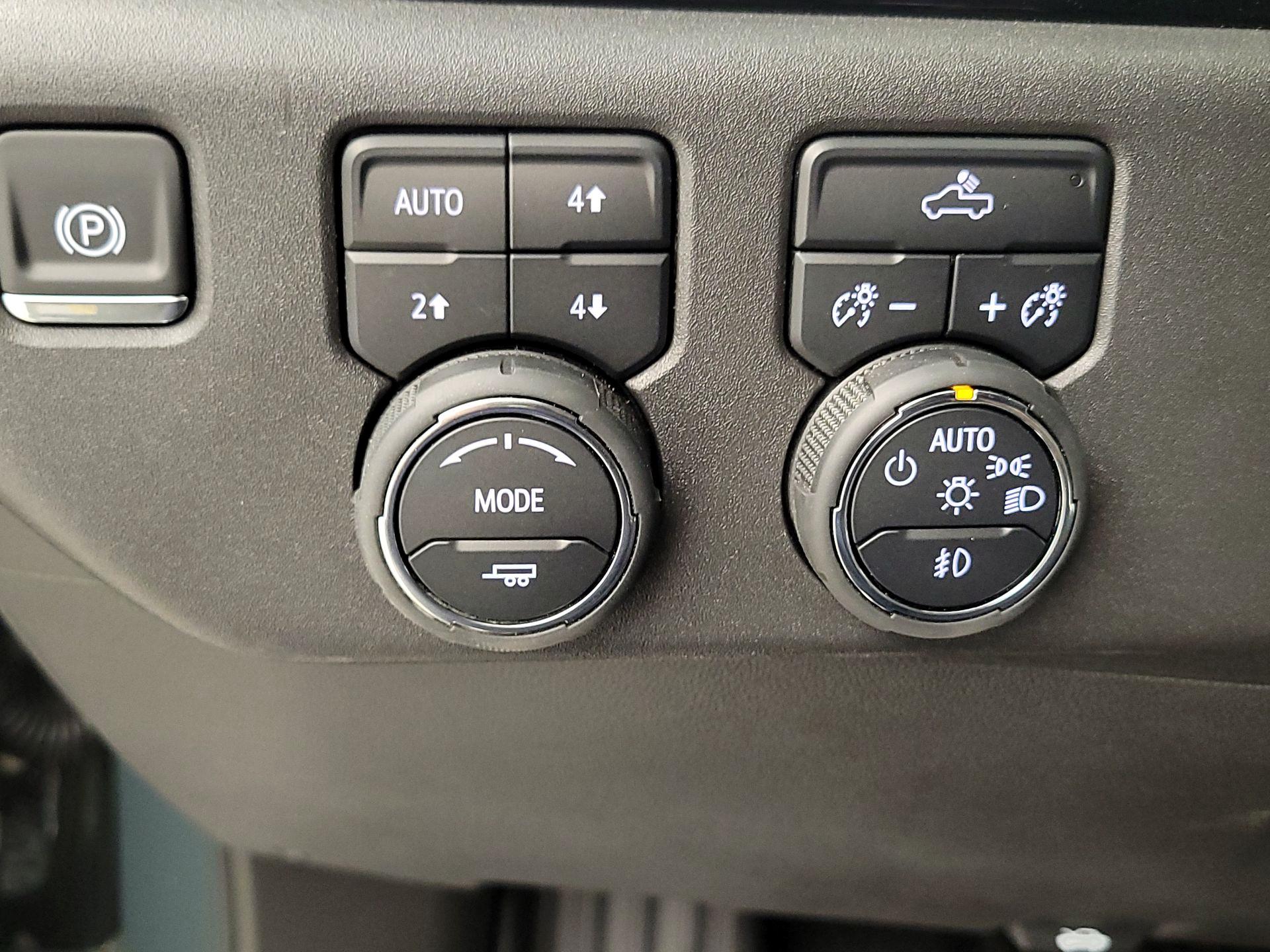 Thumbnail: 2025 Chevrolet Silverado 1500 - 13