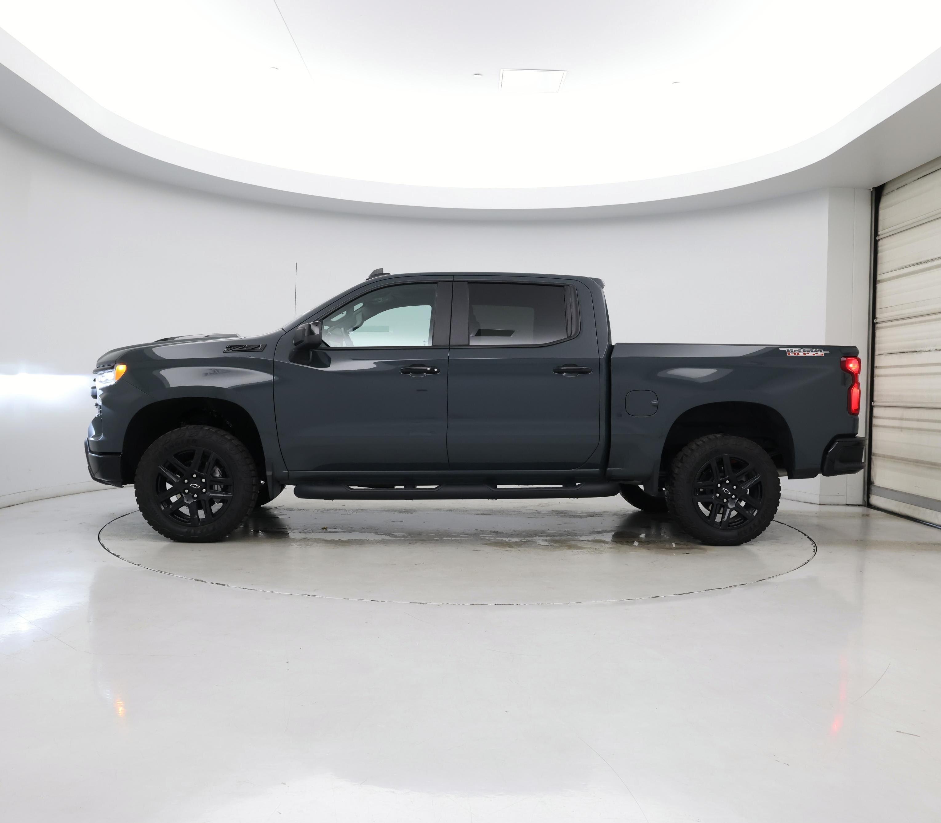 Thumbnail: 2025 Chevrolet Silverado 1500 - 3