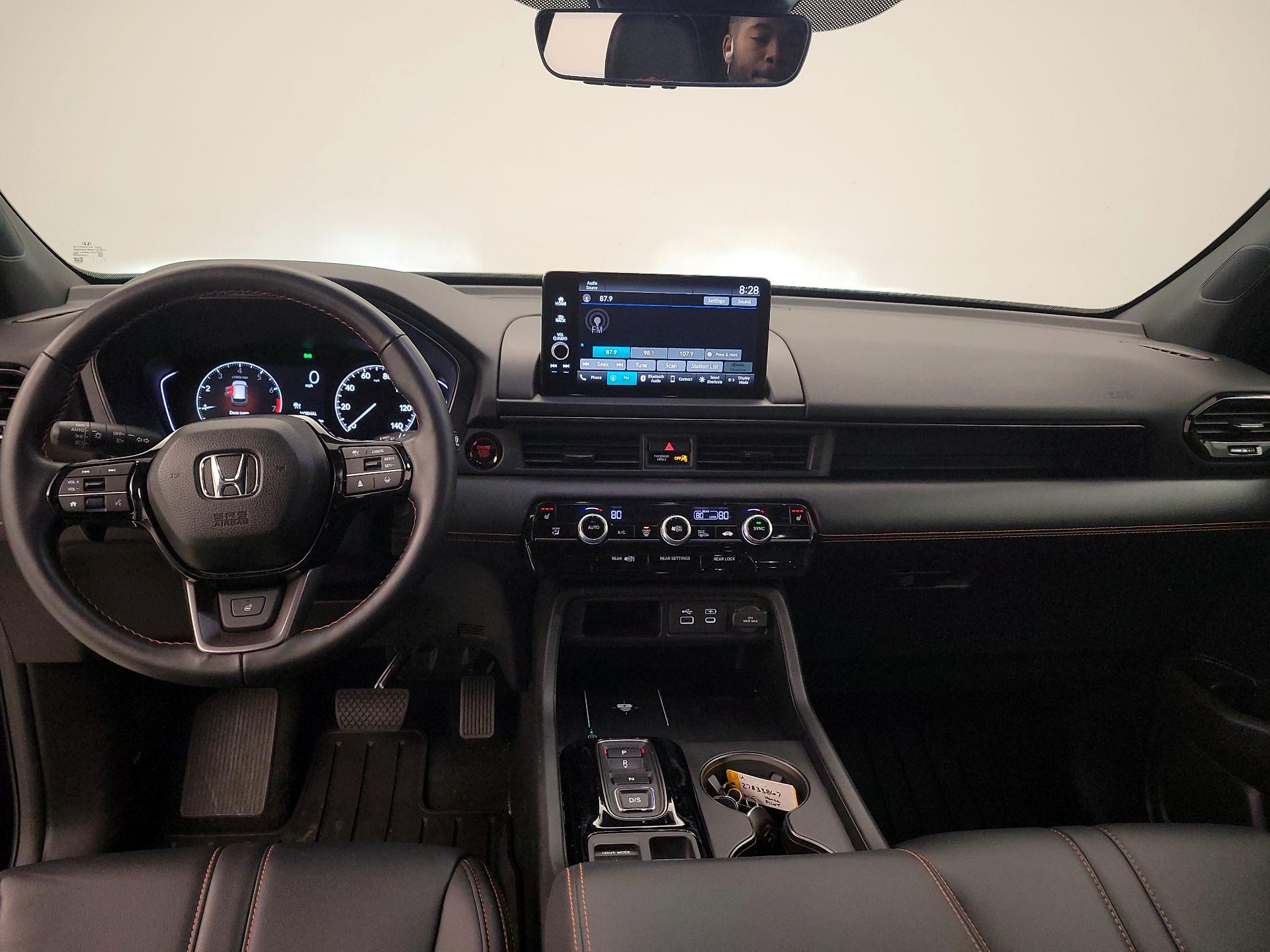 Thumbnail: 2025 Honda Pilot - 9