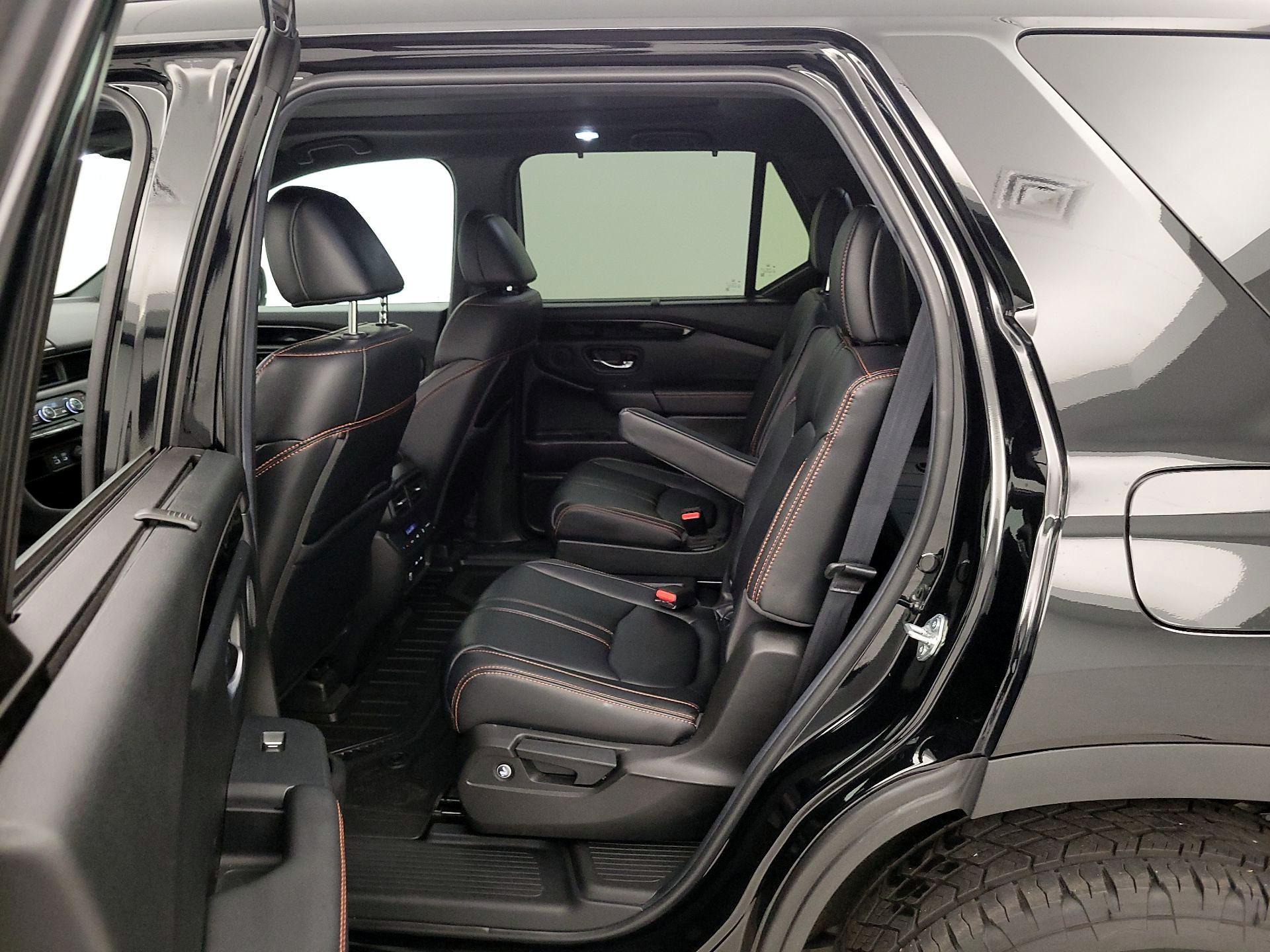 Thumbnail: 2025 Honda Pilot - 19