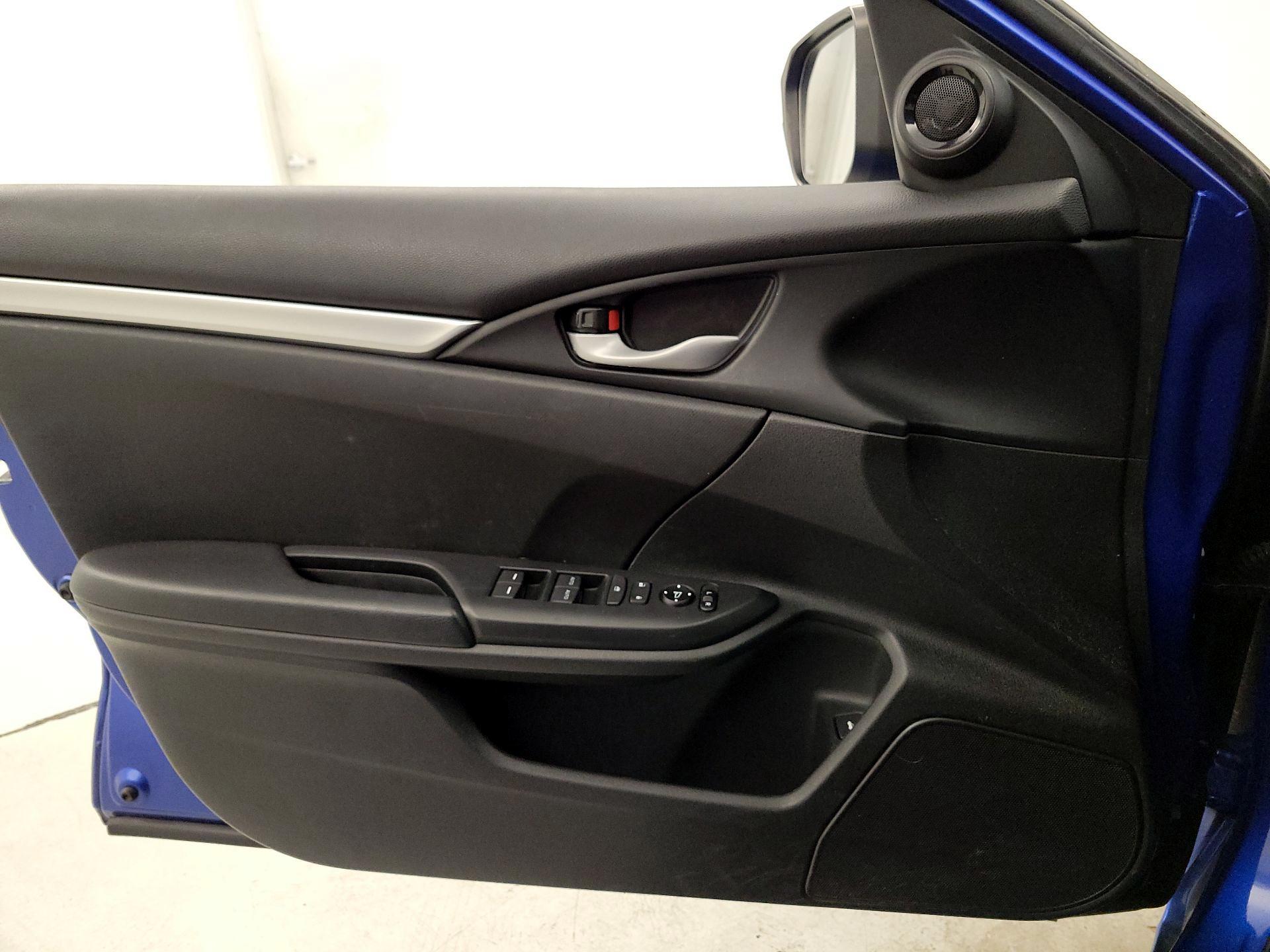 Thumbnail: 2019 Honda Civic - 12