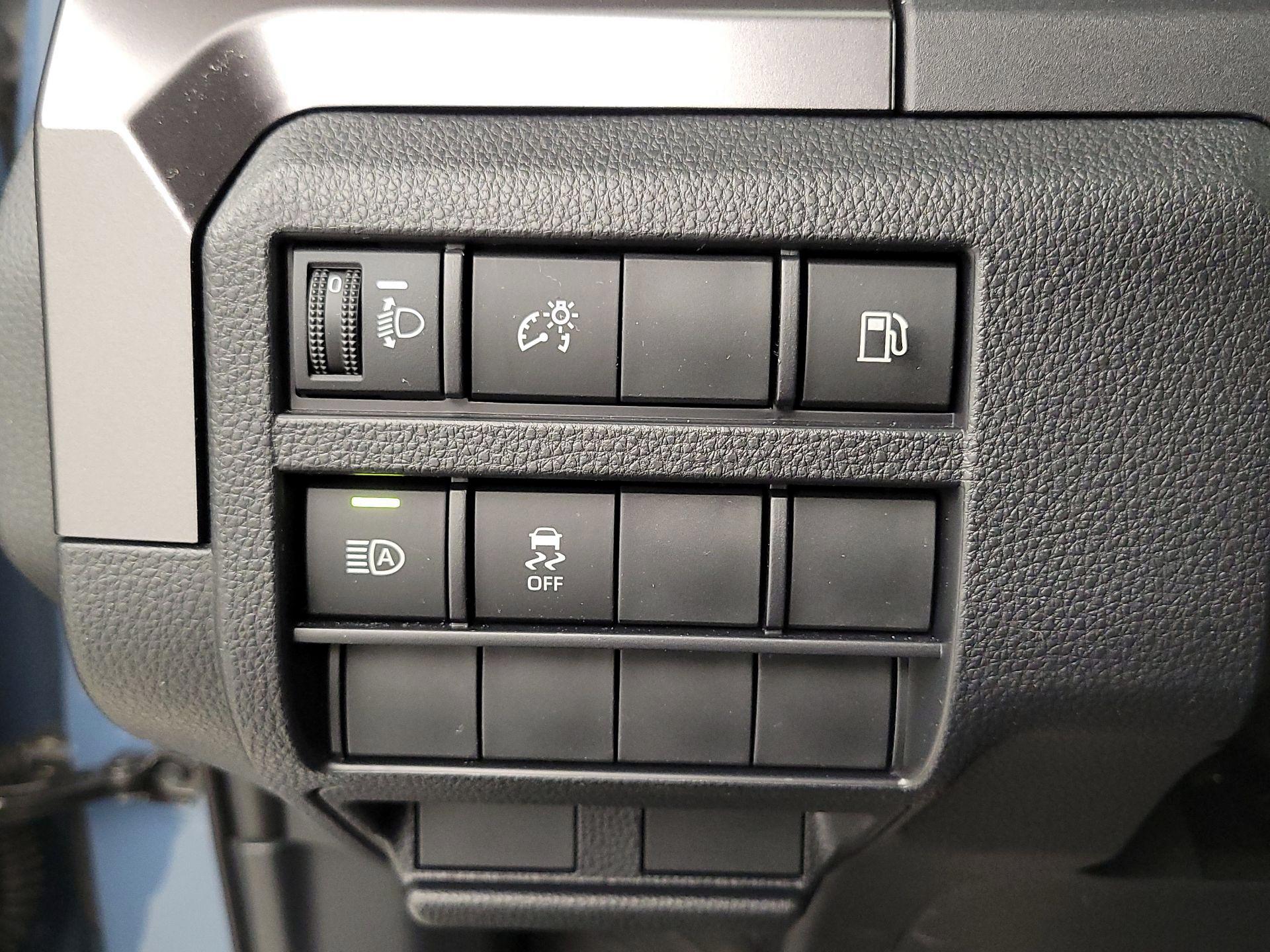 Thumbnail: 2025 Toyota 4Runner - 13