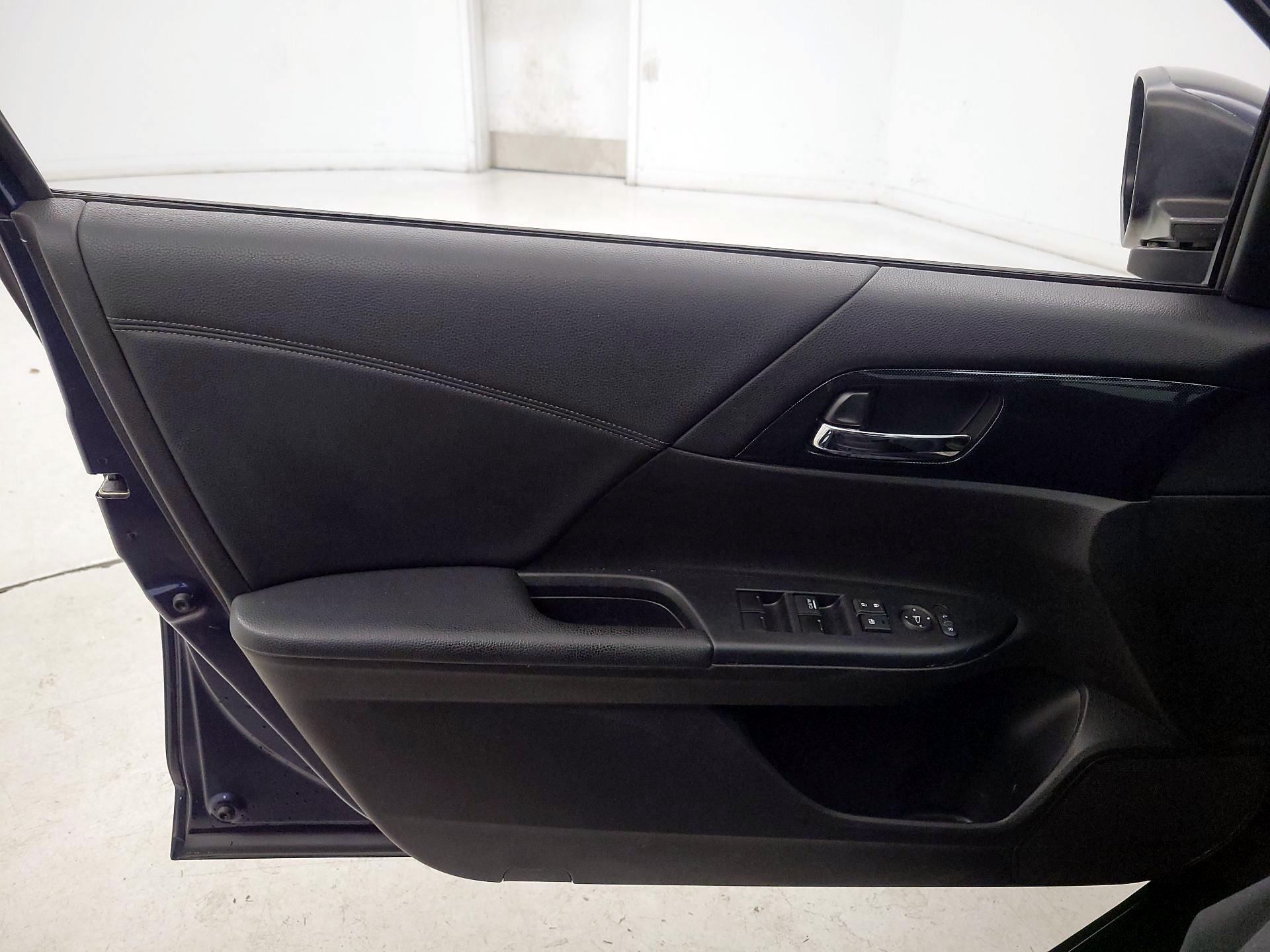 Thumbnail: 2014 Honda Accord - 12