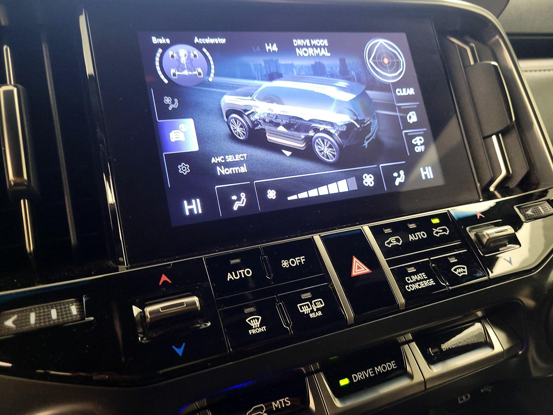 Thumbnail: 2024 Lexus LX - 17