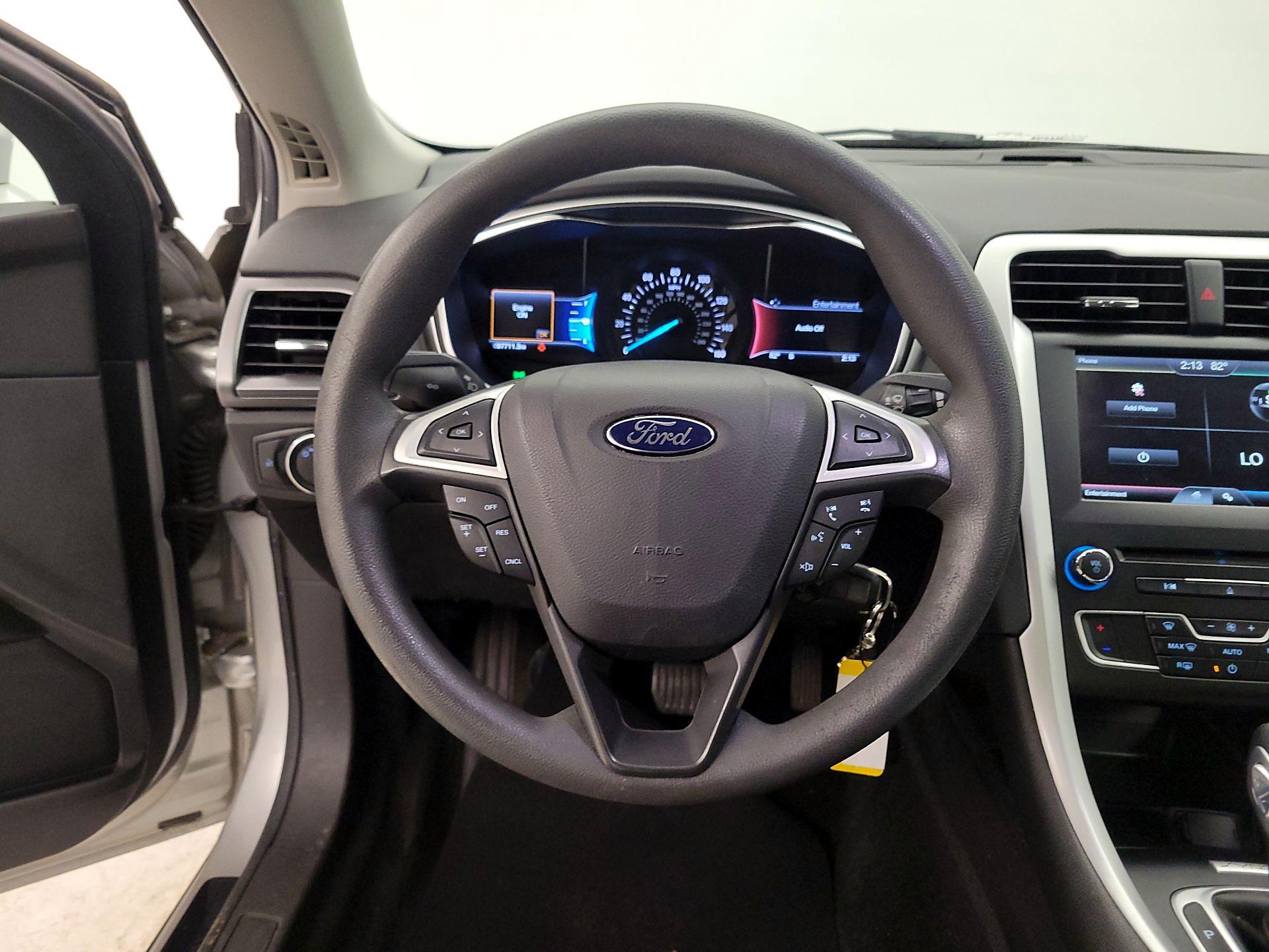 Thumbnail: 2016 Ford Fusion - 10