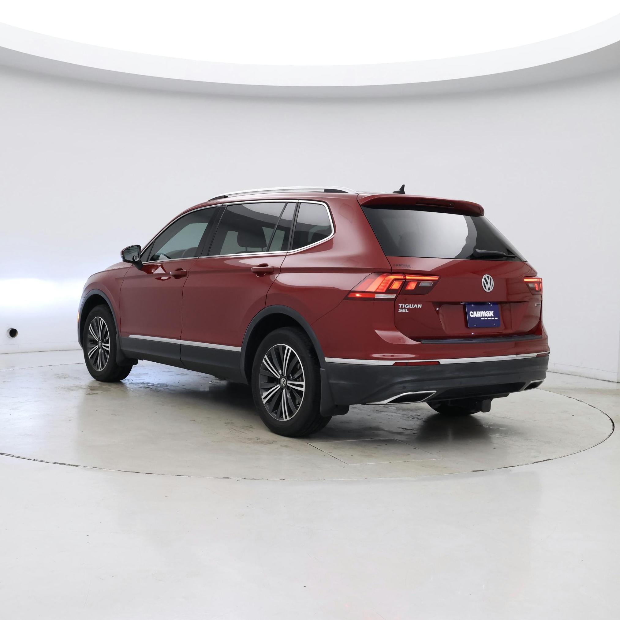 Thumbnail: 2019 Volkswagen Tiguan - 2