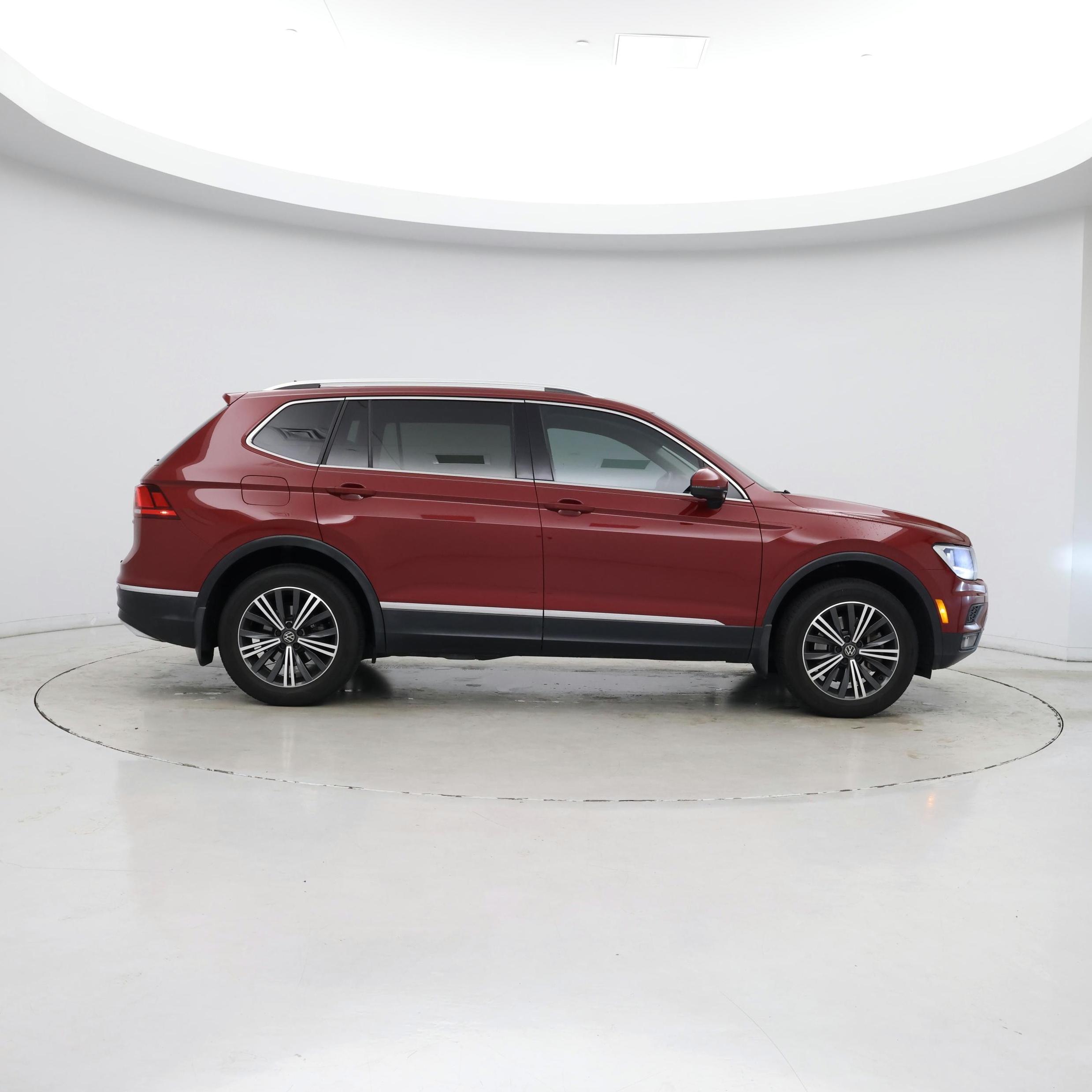 Thumbnail: 2019 Volkswagen Tiguan - 7