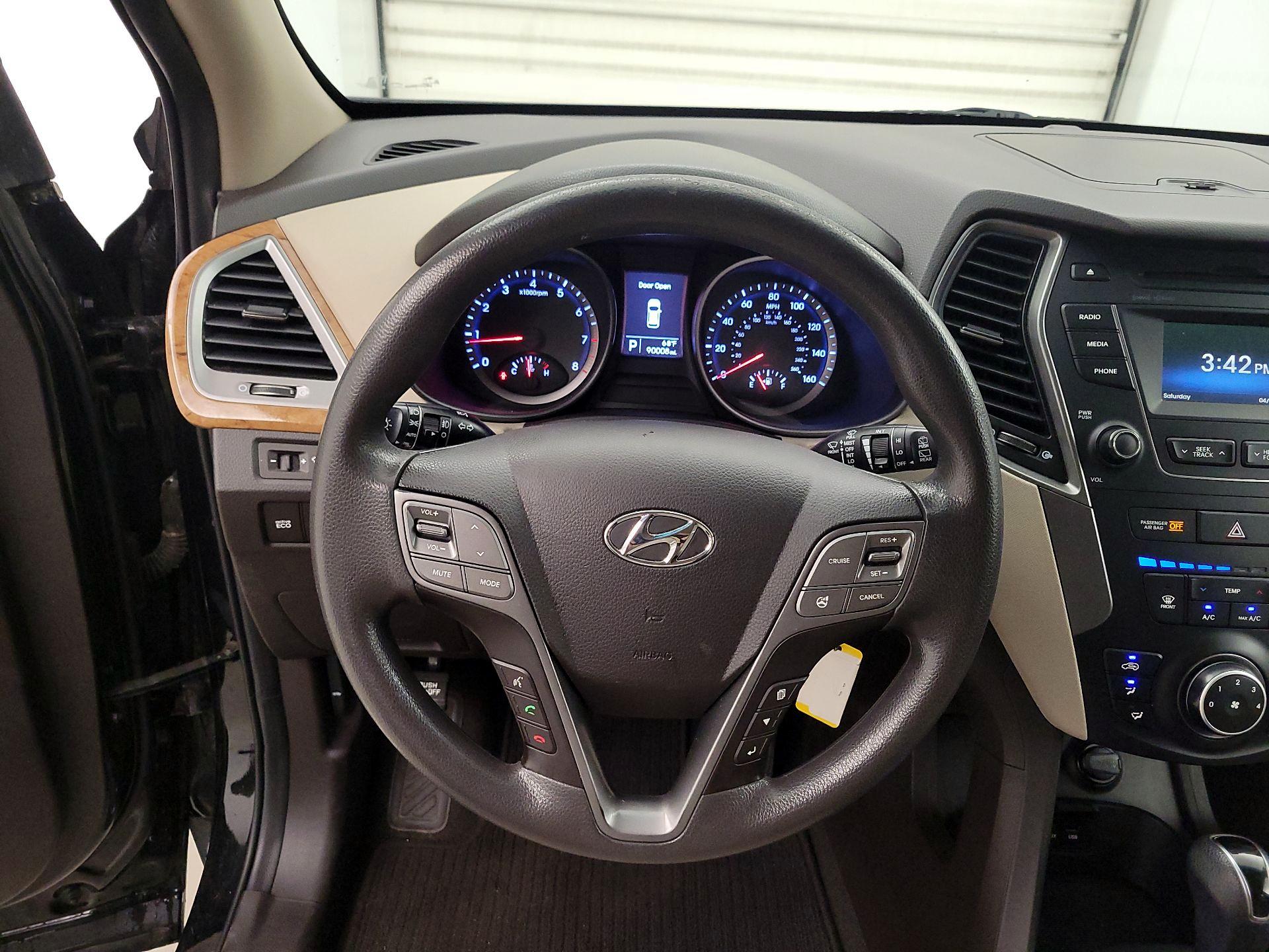 Thumbnail: 2015 Hyundai Santa Fe - 10