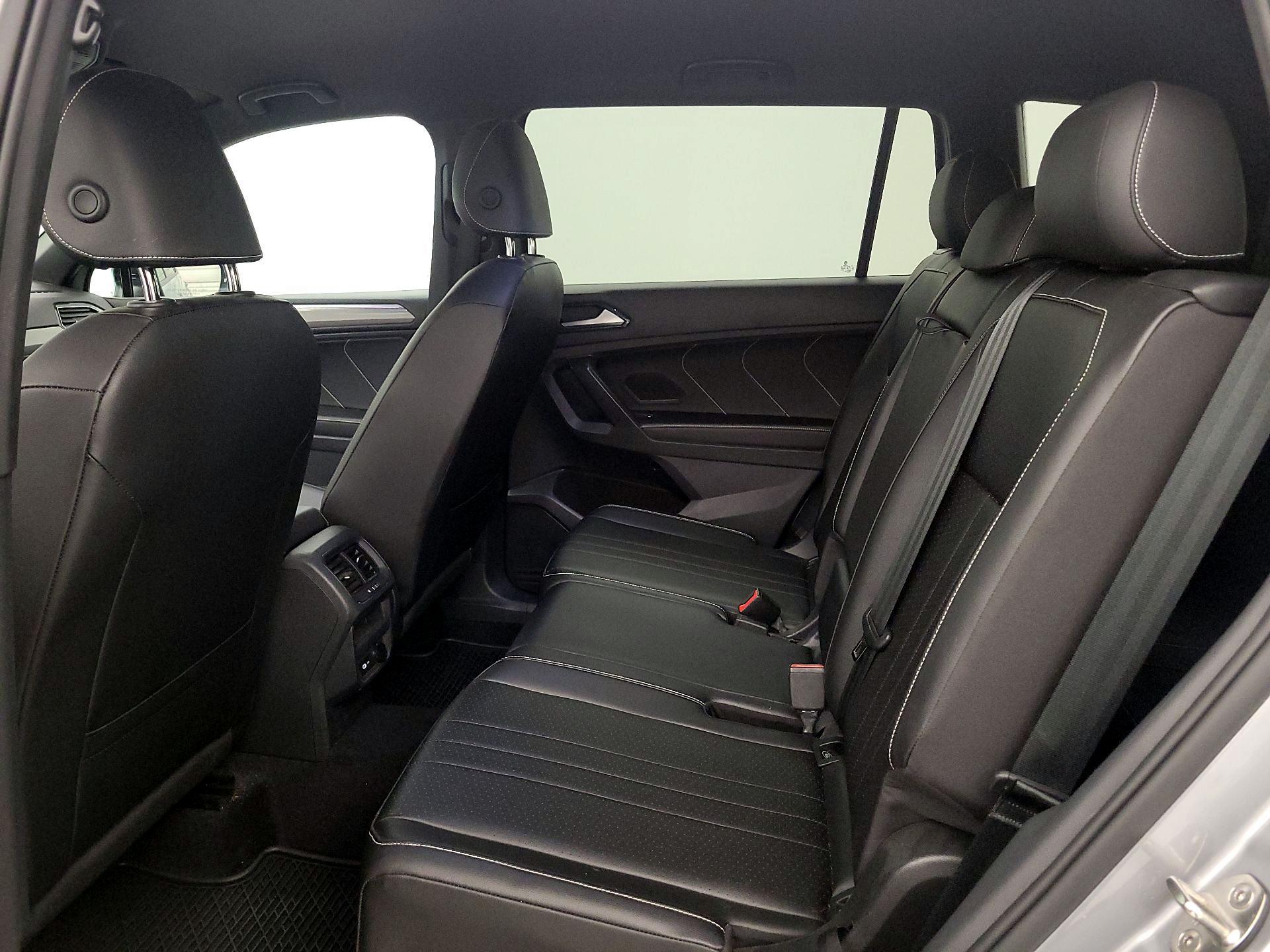 Thumbnail: 2022 Volkswagen Tiguan - 19