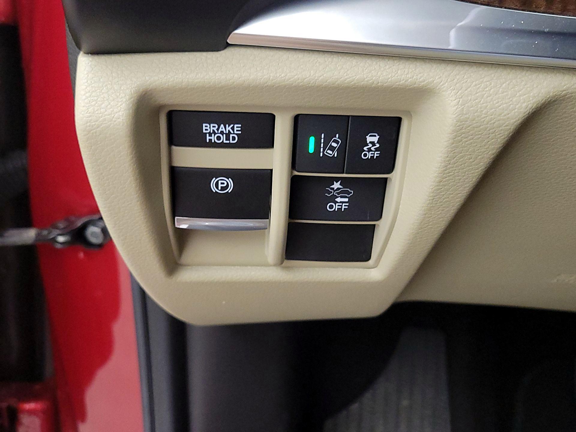 Thumbnail: 2019 Acura MDX - 13