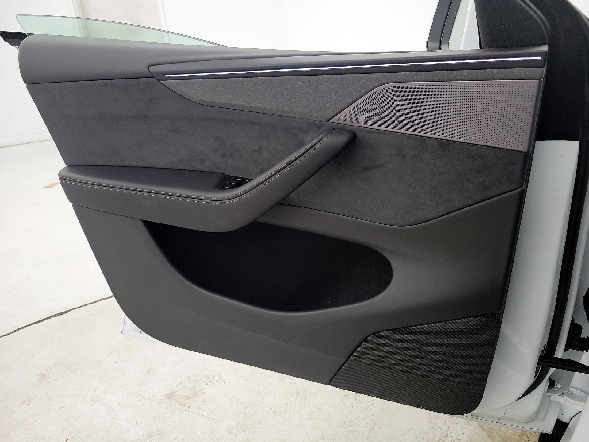 Thumbnail: 2026 Tesla Model Y - 12