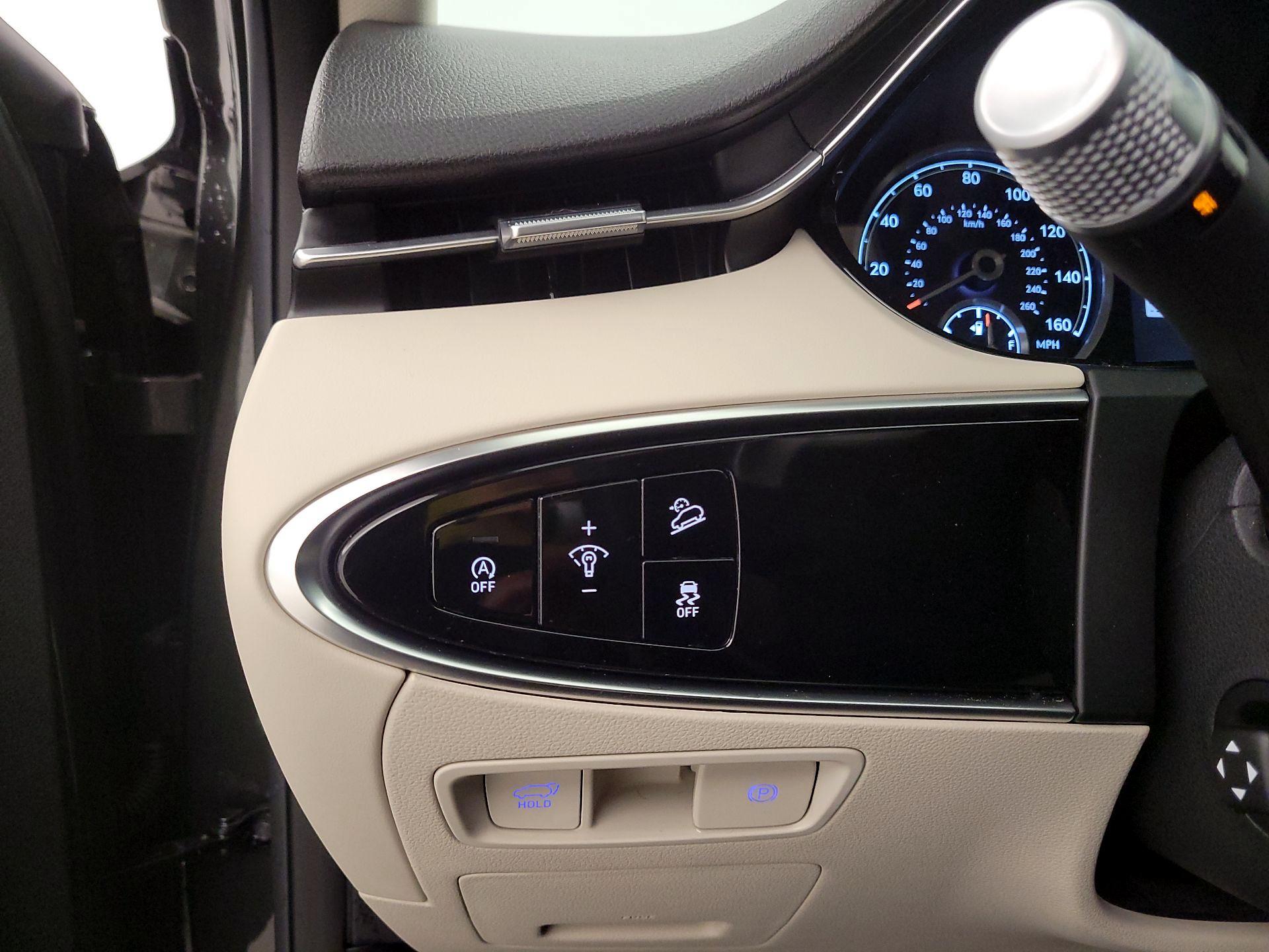 Thumbnail: 2025 Genesis GV70 - 13