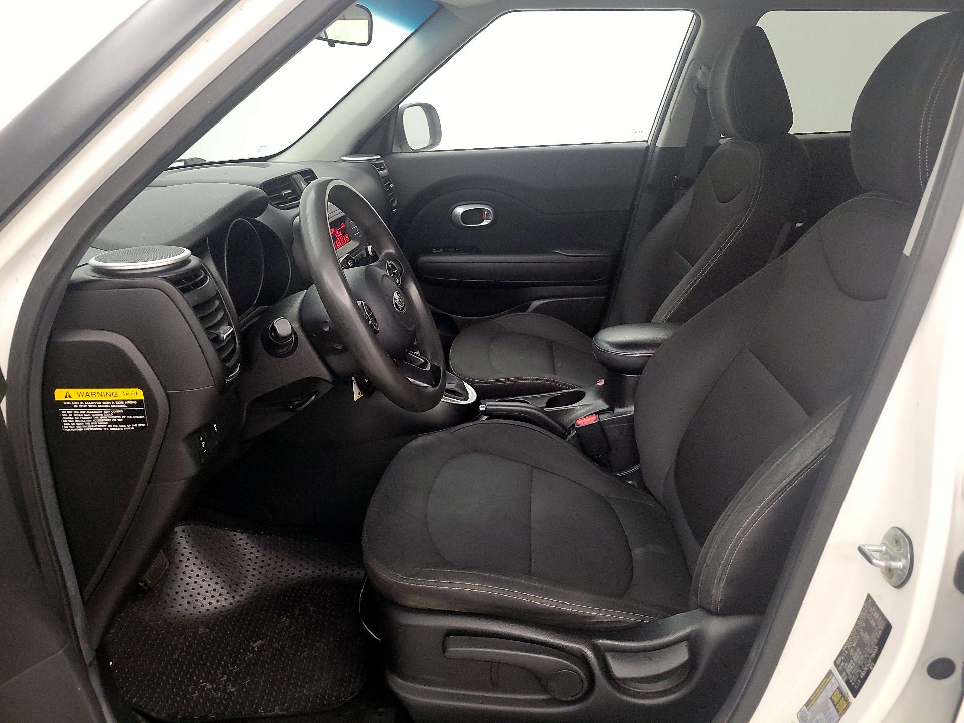 Thumbnail: 2015 Kia Soul - 11