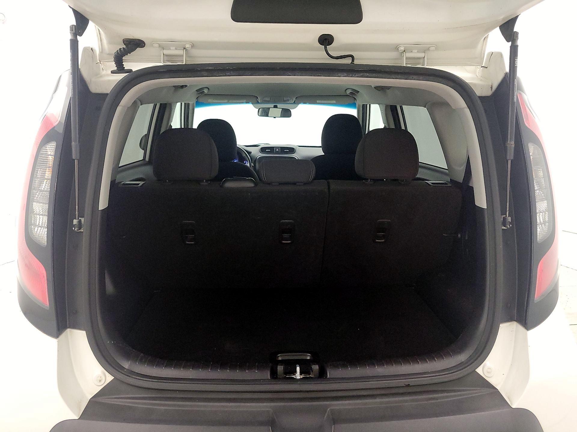 Thumbnail: 2015 Kia Soul - 19