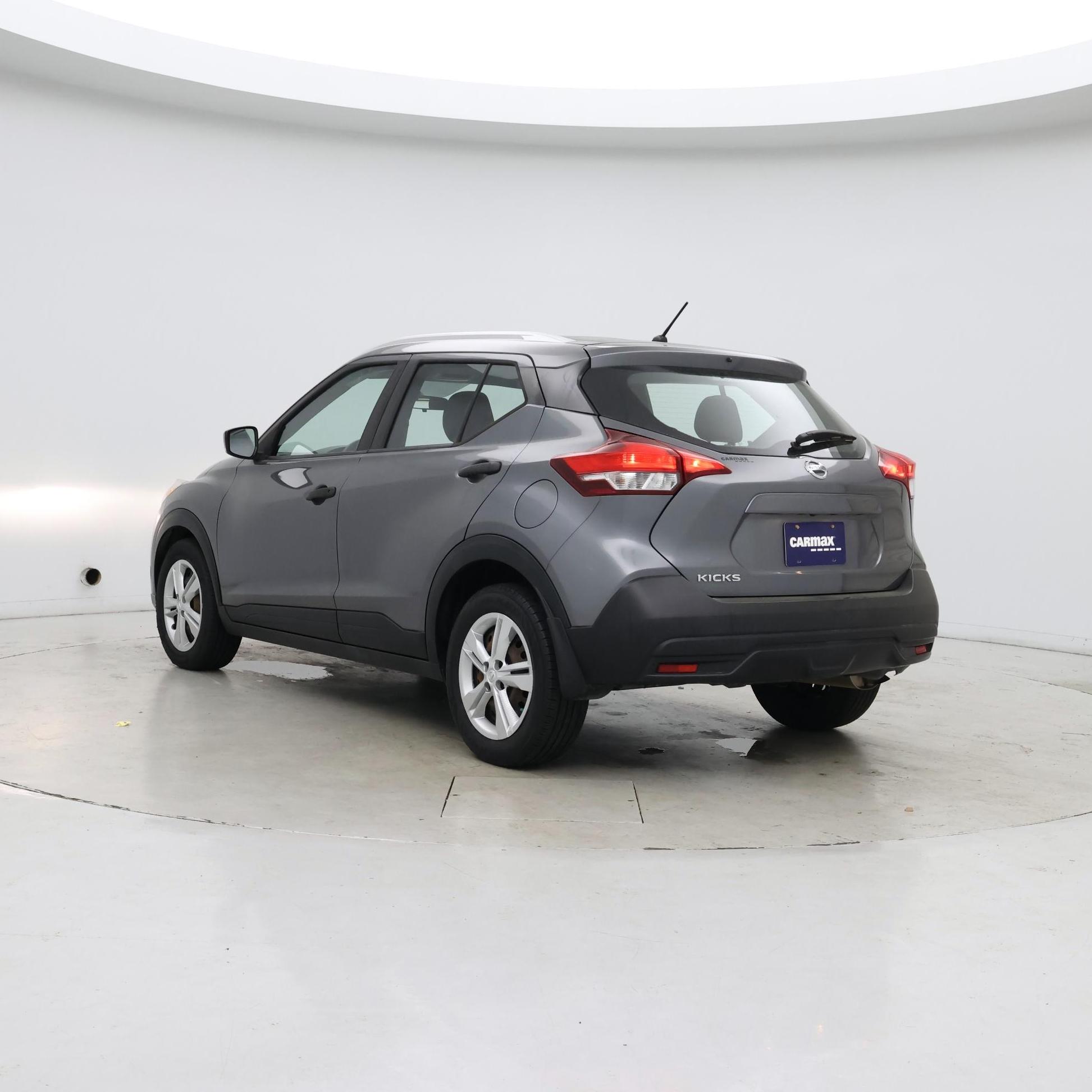 Thumbnail: 2019 Nissan Kicks - 2