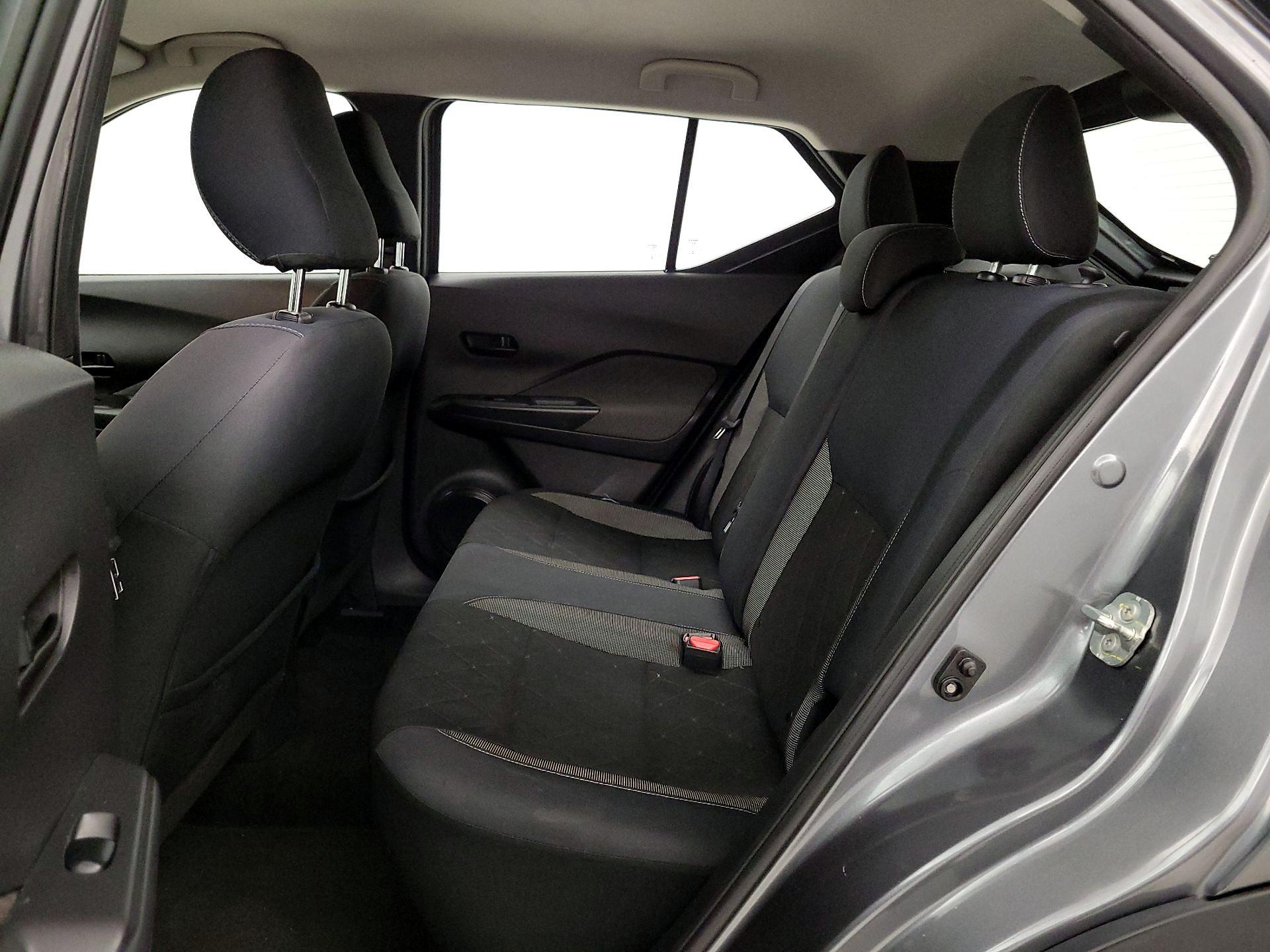 Thumbnail: 2019 Nissan Kicks - 19