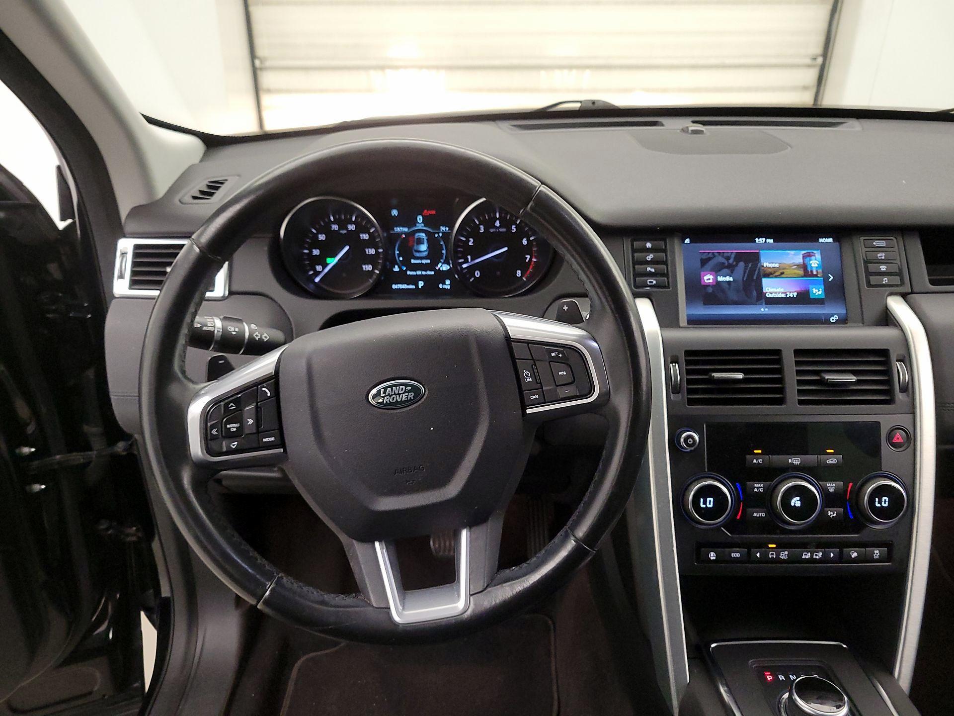 Thumbnail: 2019 Land Rover Discovery Sport - 10
