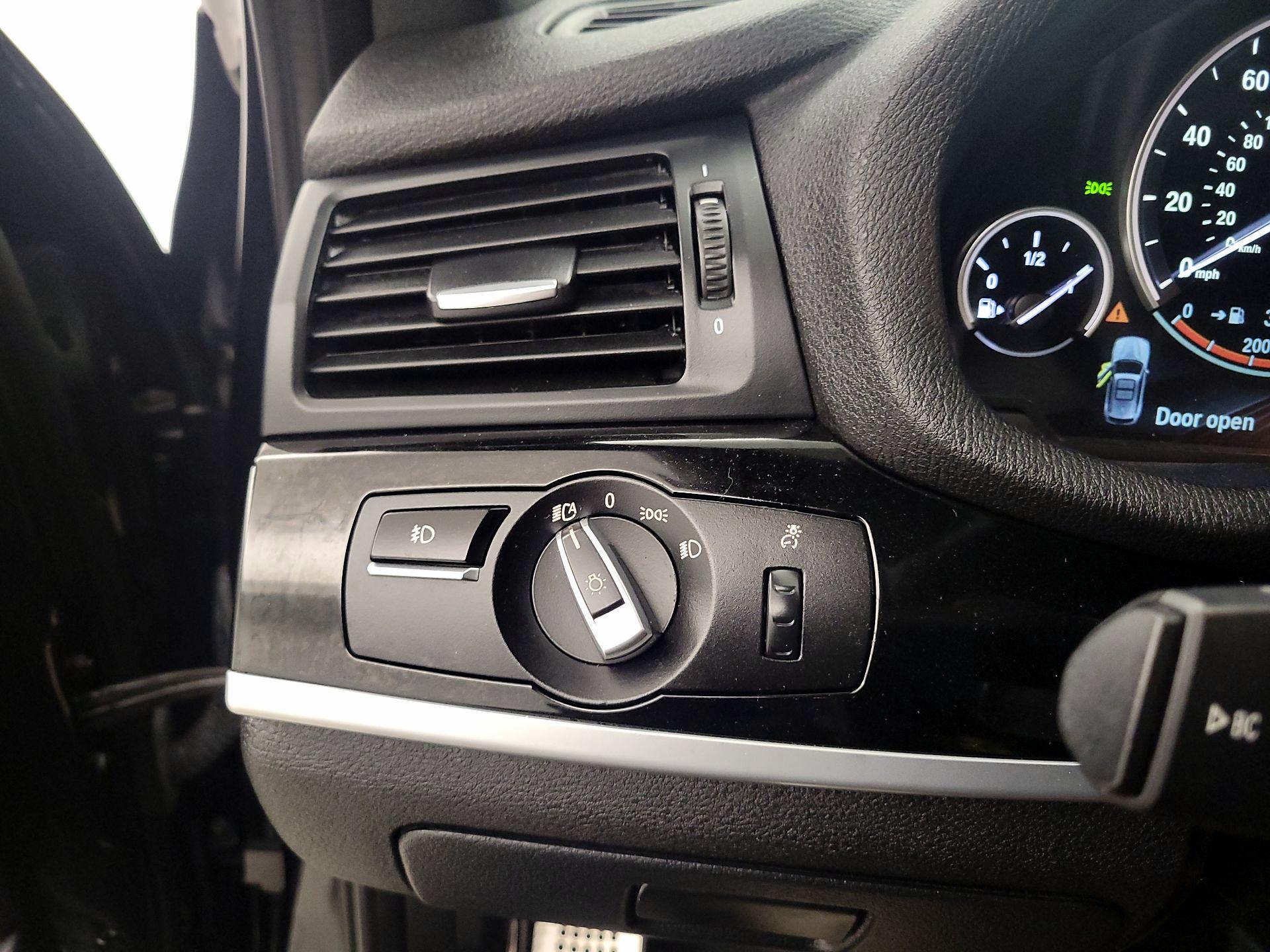 Thumbnail: 2016 BMW X3 - 13