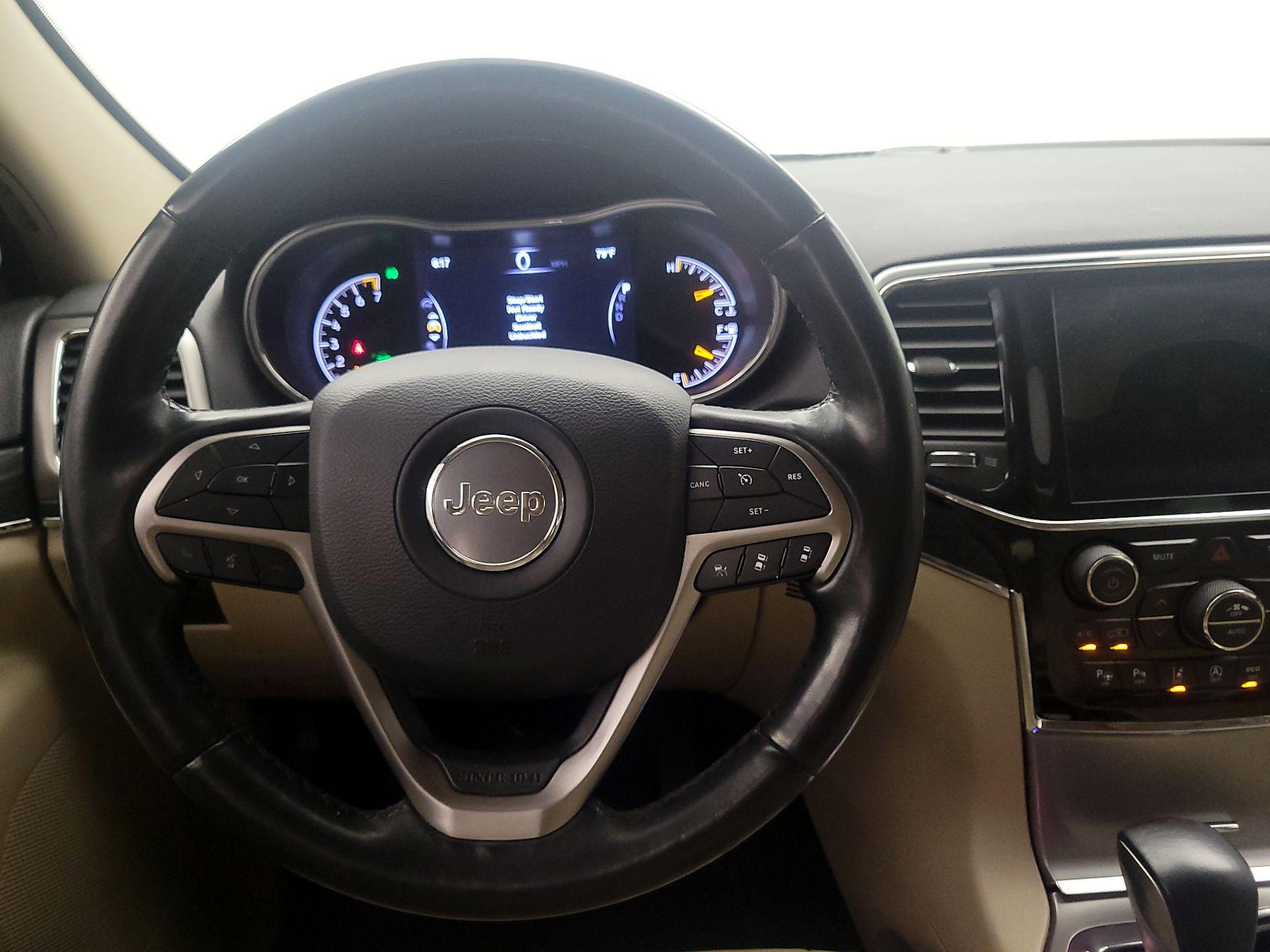Thumbnail: 2019 Jeep Grand Cherokee - 10