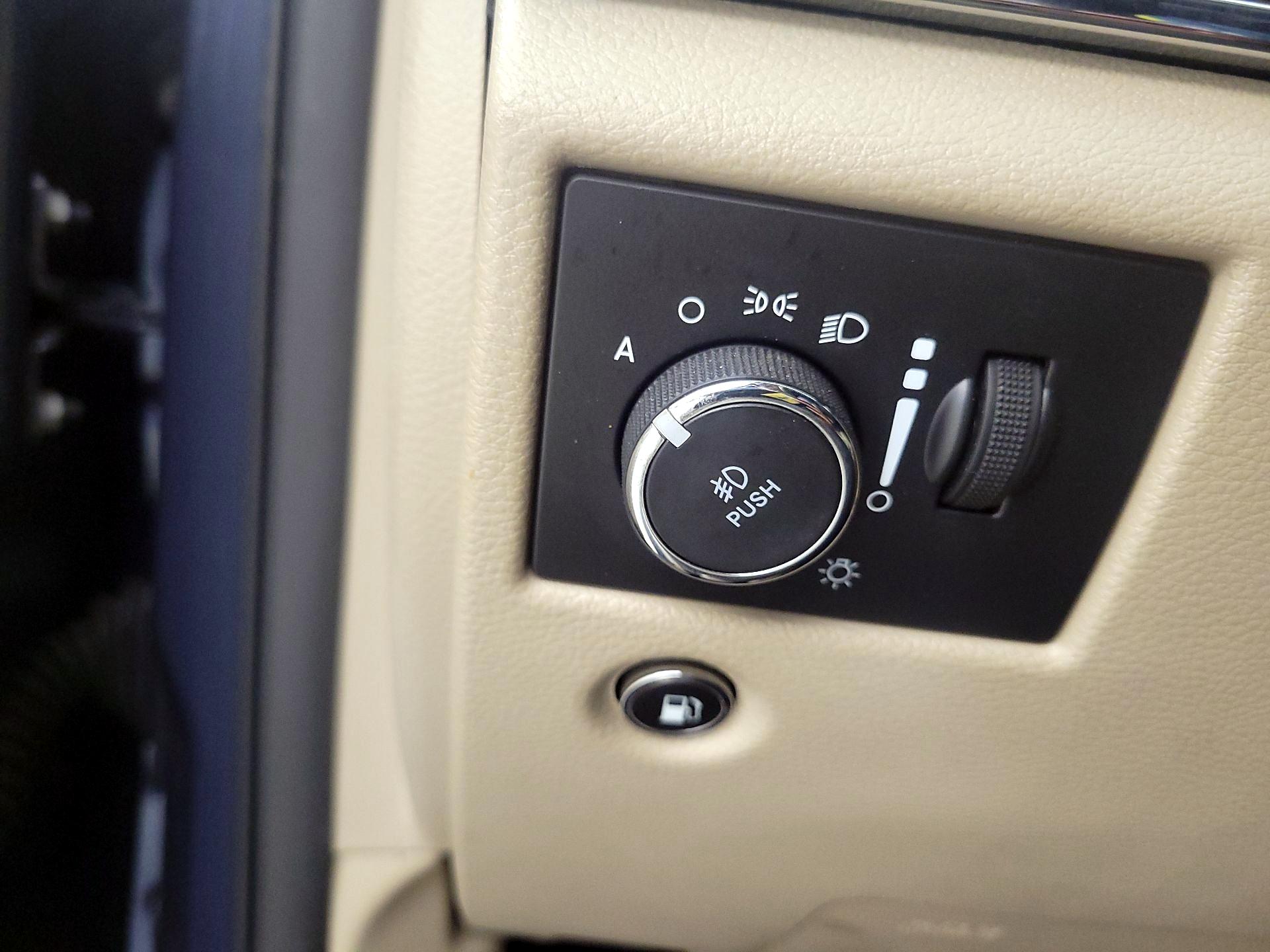 Thumbnail: 2019 Jeep Grand Cherokee - 13