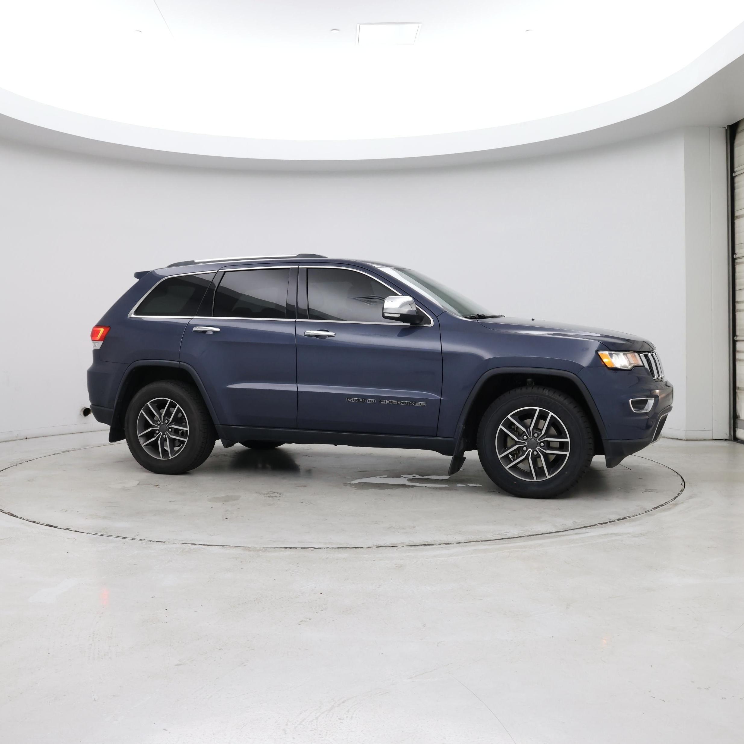 Thumbnail: 2019 Jeep Grand Cherokee - 7