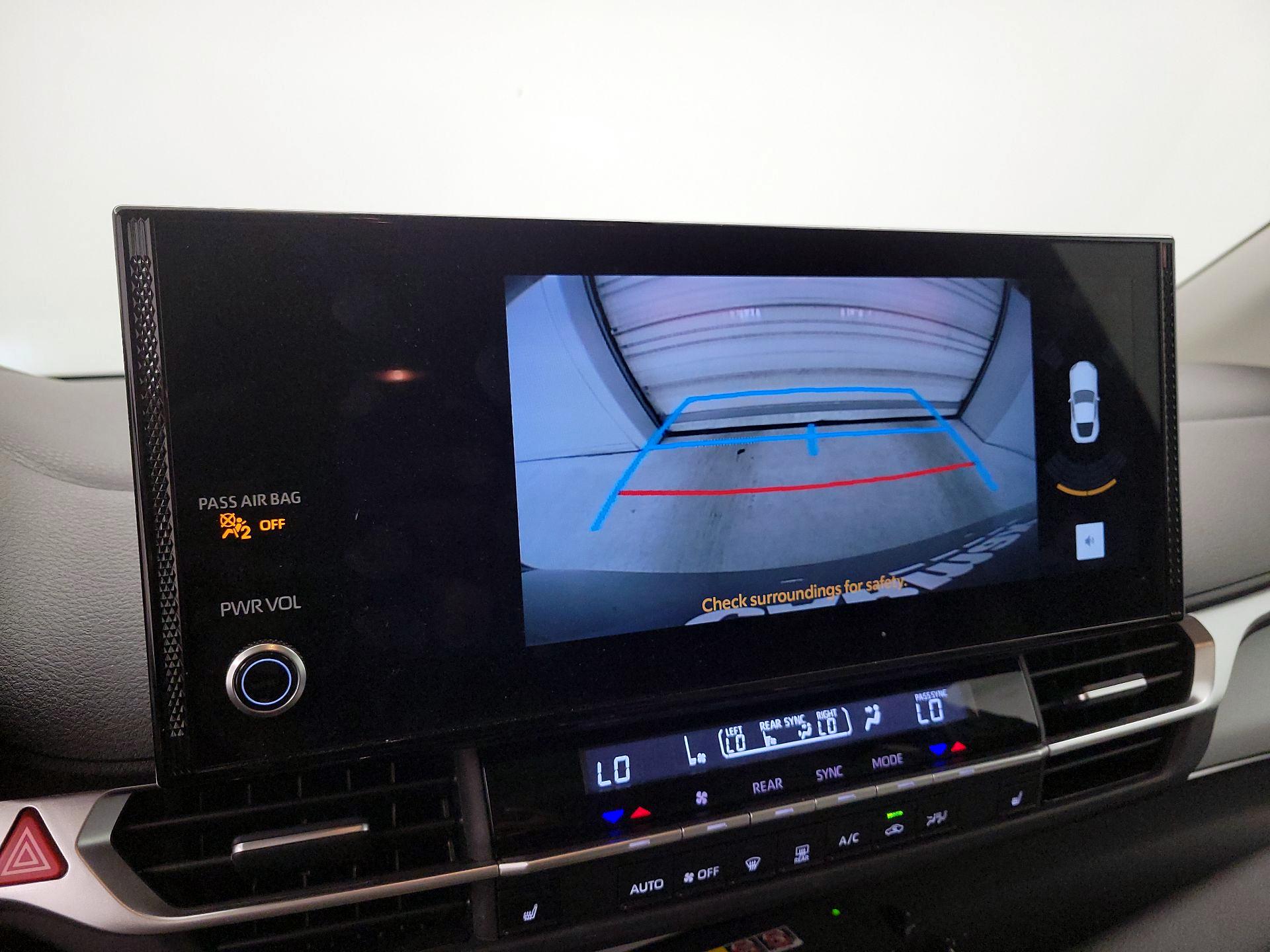 Thumbnail: 2025 Toyota Sienna - 14