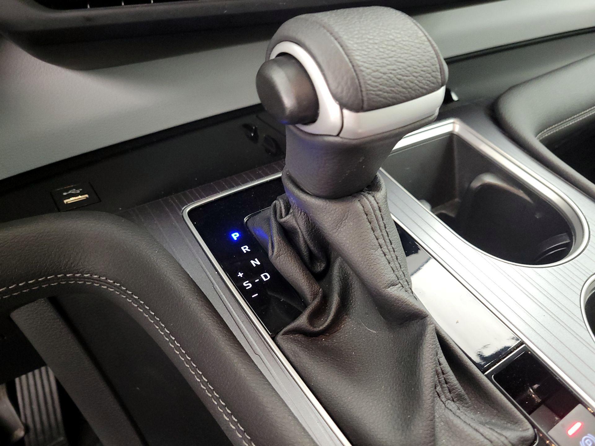 Thumbnail: 2025 Toyota Sienna - 17