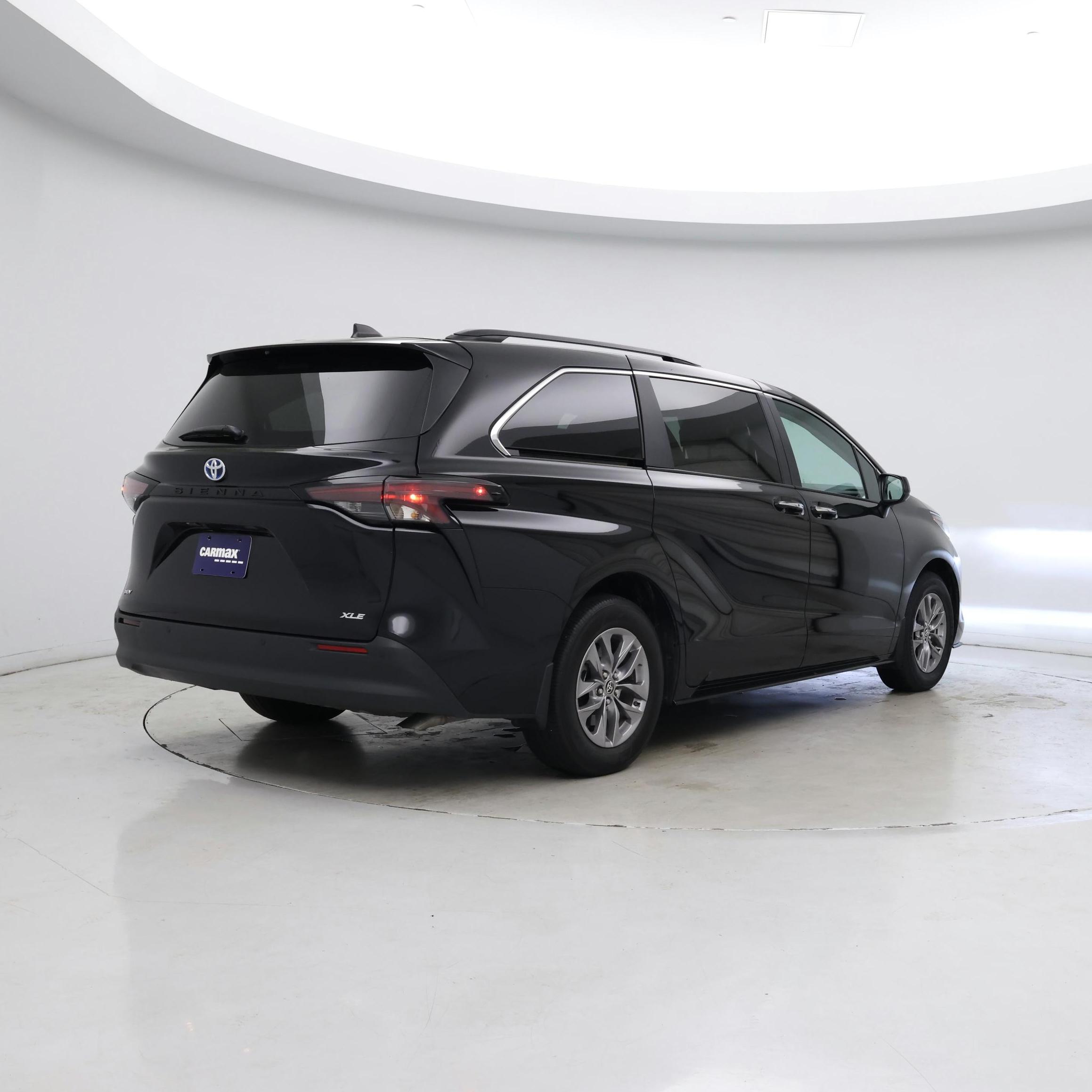 Thumbnail: 2025 Toyota Sienna - 8